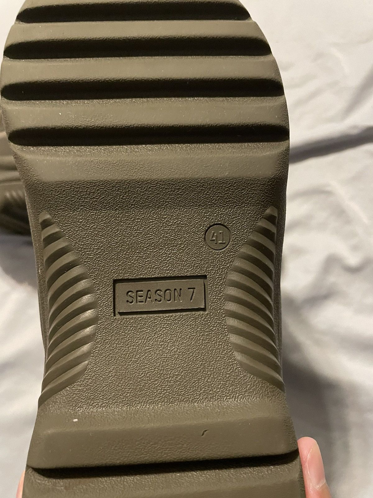 Yeezy Season 7 ‘Wakame”’ Desert Boots Size US 8 / EU 41 - 8 Thumbnail