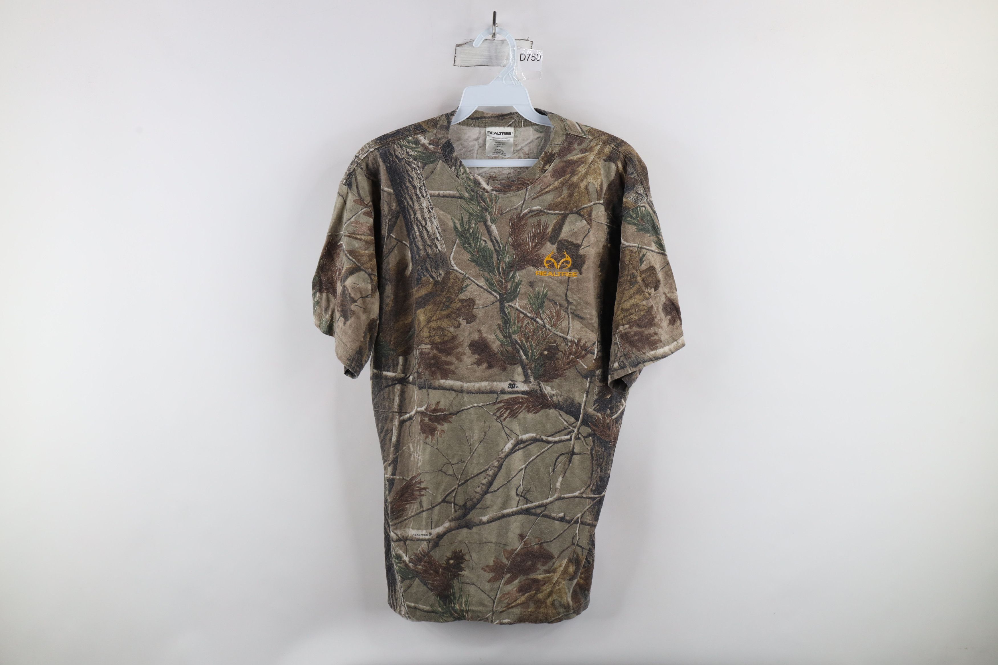 Vintage Vintage Streetwear Realtree Camouflage Short Sleeve T-Shirt Size US M / EU 48-50 / 2 - 1 Thumbnail