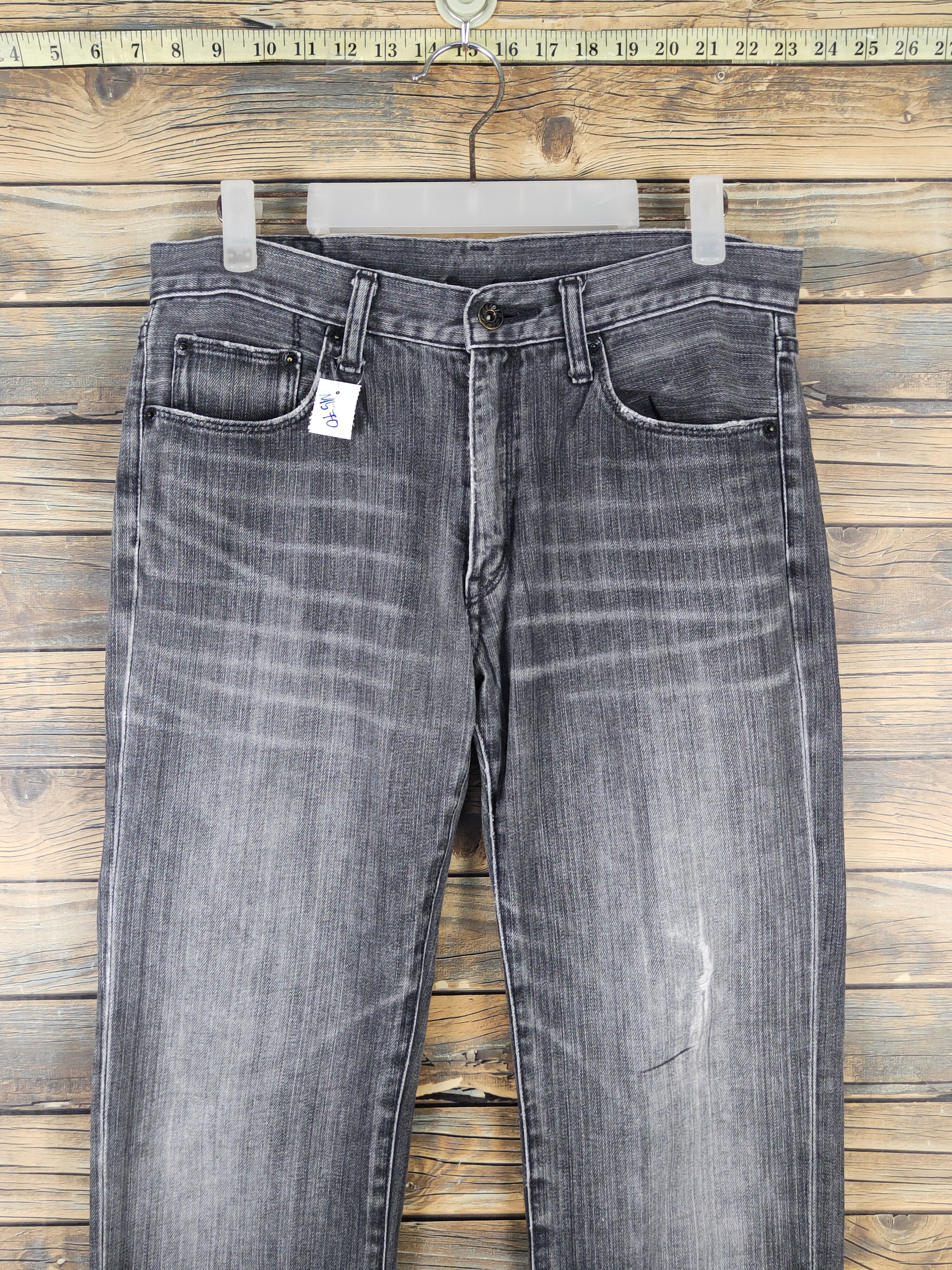 Japanese Brand Uniqlo Black Distressed Ripped Jeans #W1570 Size US 31 - 2 Thumbnail