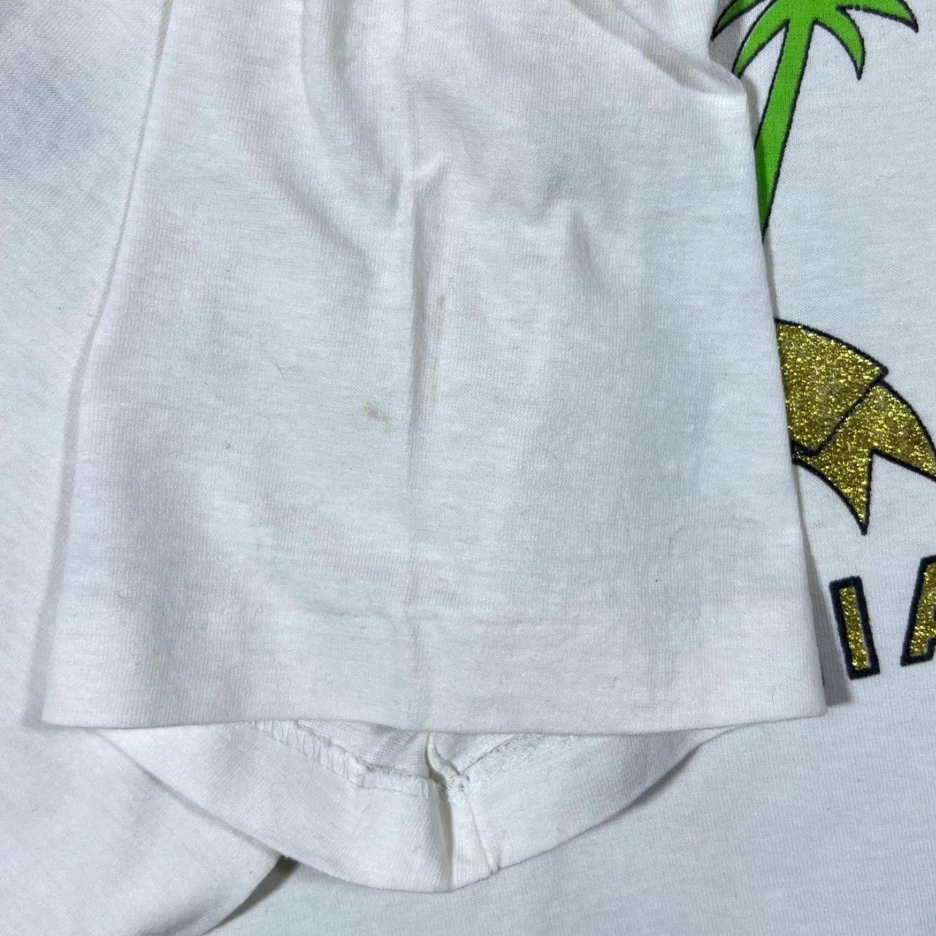 Vintage VINTAGE Beverly Hills California Glitter Souvenir White T-Shirt M Men Short Sleeve Graphic Gold Glitter Print Size US M / EU 48-50 / 2 - 4 Thumbnail