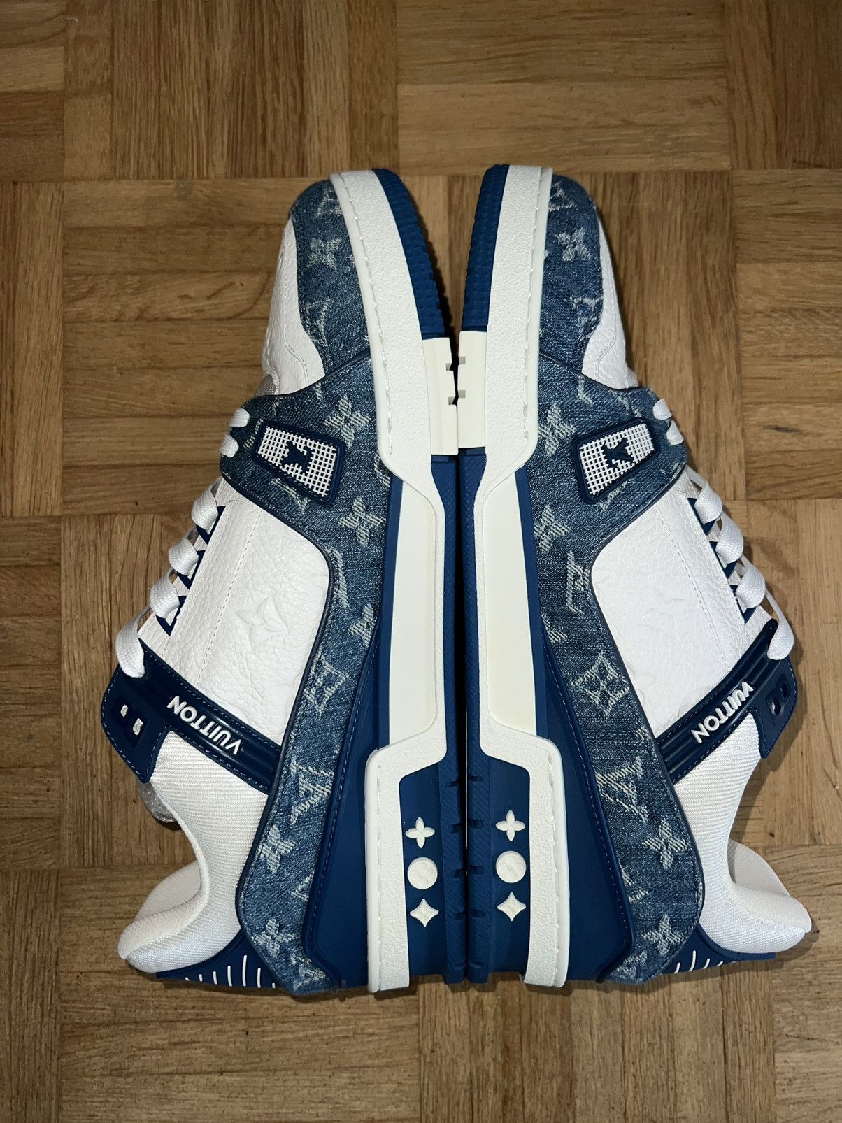 Louis Vuitton LV TRAINER DENIM/LEATHER Size US 11 / EU 44 - 1 Thumbnail