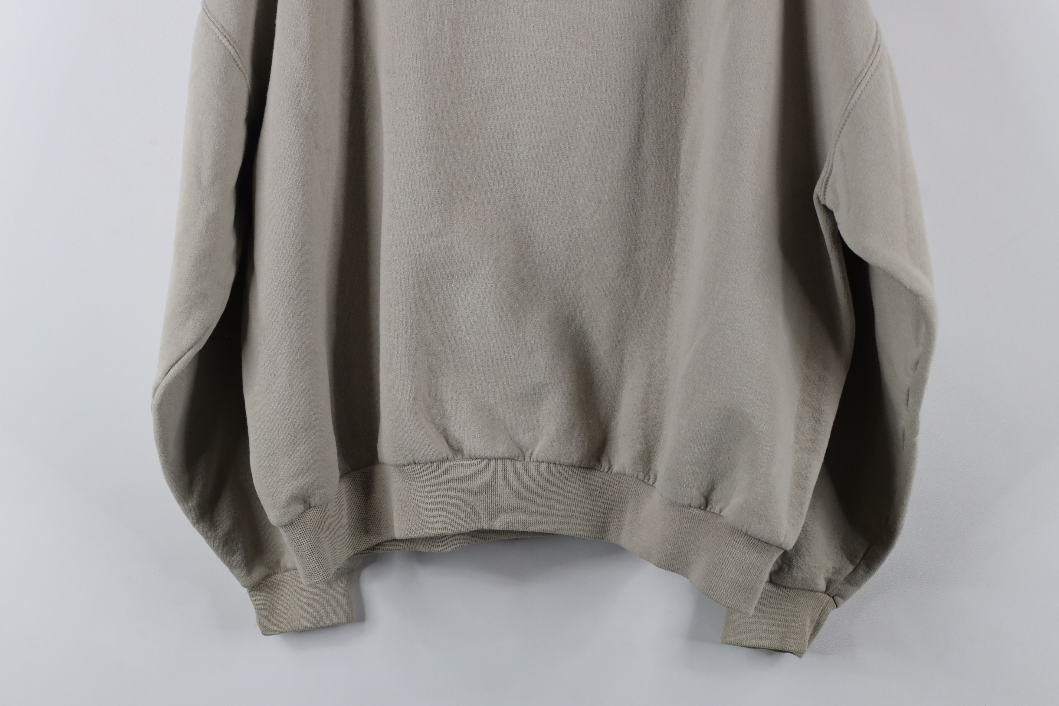 Vintage Vintage 90s Streetwear Christmas Santa Claus Sweatshirt Size L / US 10 / IT 46 - 12 Thumbnail