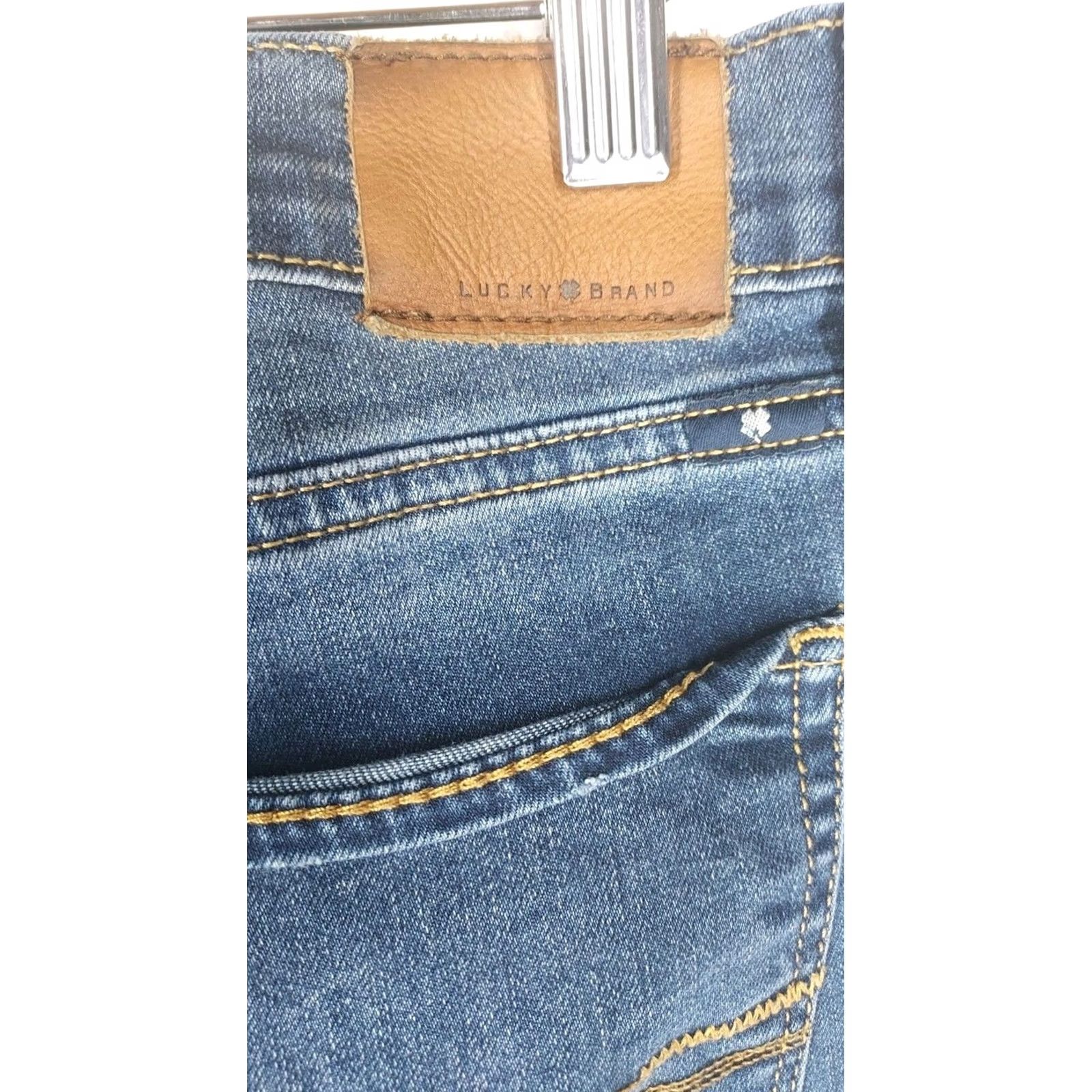 Lucky Brand Lucky Brand Charlie Skinny Jeans Women 8/29 Medium Wash Denim Blue 5-Pocket Zipper Button Stretch Regular Size 8 Size 30" / US 8 / IT 44 - 5 Thumbnail