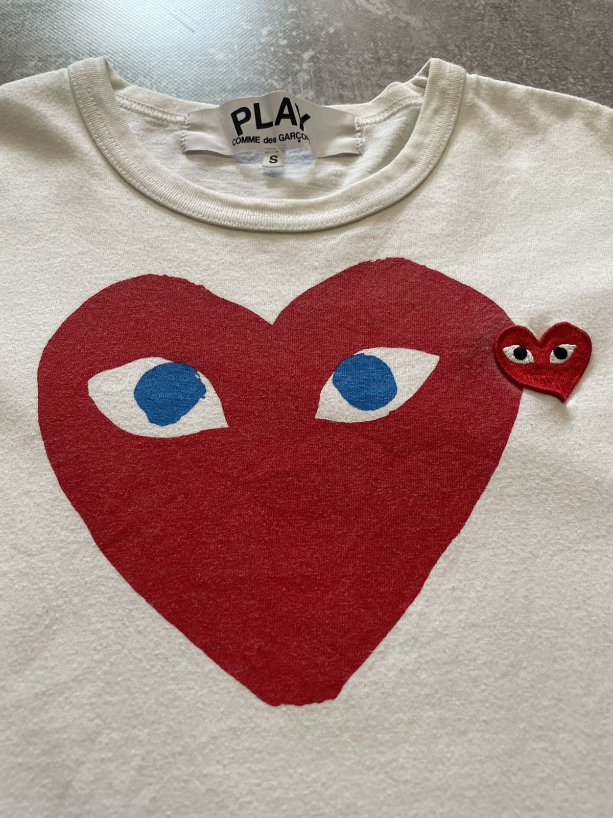 Comme des Garcons Vintage Comme Des Garsons Play CDG big Logo T-Shirt Size US S / EU 44-46 / 1 - 6 Thumbnail