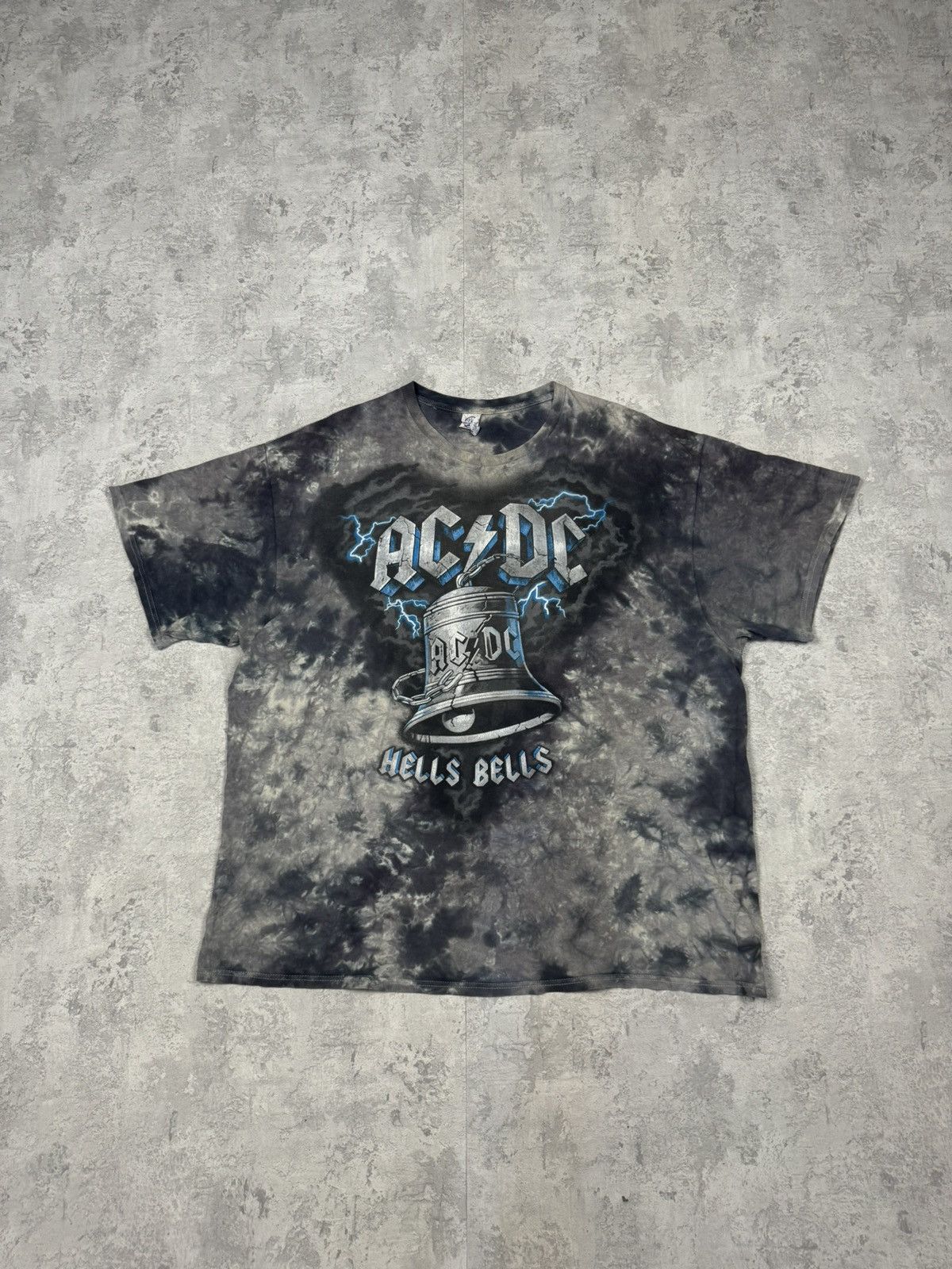 AC/DC Vintage AC/DC Hells Bells T-Shirt Big Logo Size XXL Size US XXL / EU 58 / 5 - 1 Thumbnail