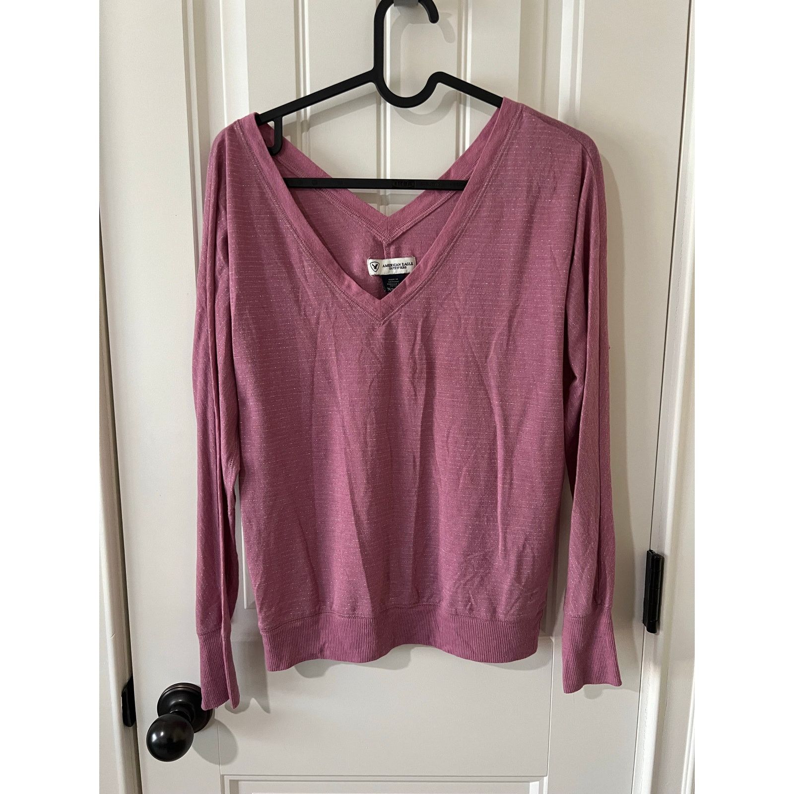 American Eagle Outfitters Light Thin Shirt Pink XS V-Neck silver trim Striped Size XS / US 0-2 / IT 36-38 - 2 Thumbnail