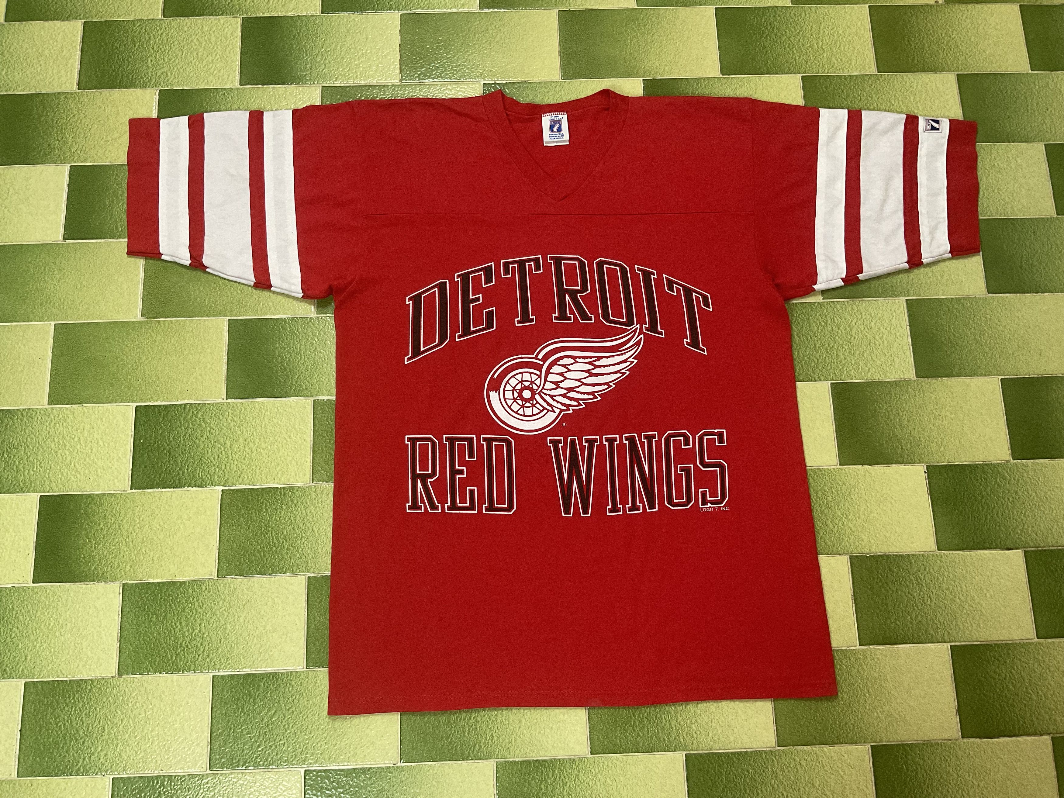NHL Vintage 90s Detroit Red Wings Raglan T-Shirt 3/4 Sleeve Size US L / EU 52-54 / 3 - 1 Thumbnail