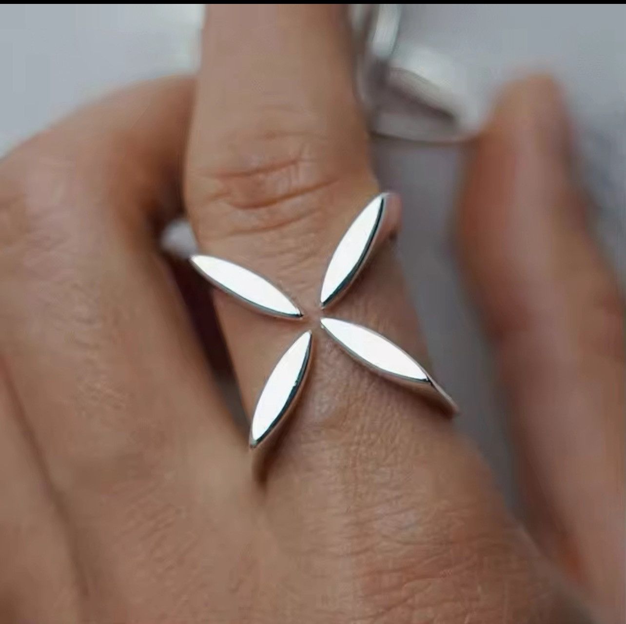 Other Sterling Silver Unique Ring Size ONE SIZE - 1 Thumbnail
