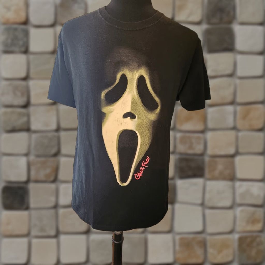 Vintage Halloween Ghost Face Icon Of Scream Black Shortsleeve T-Shirt L Mens Black Cotton Logo Graphic Print Crew Neck 90s Horror Shirt Size US L / EU 52-54 / 3 - 1 Thumbnail