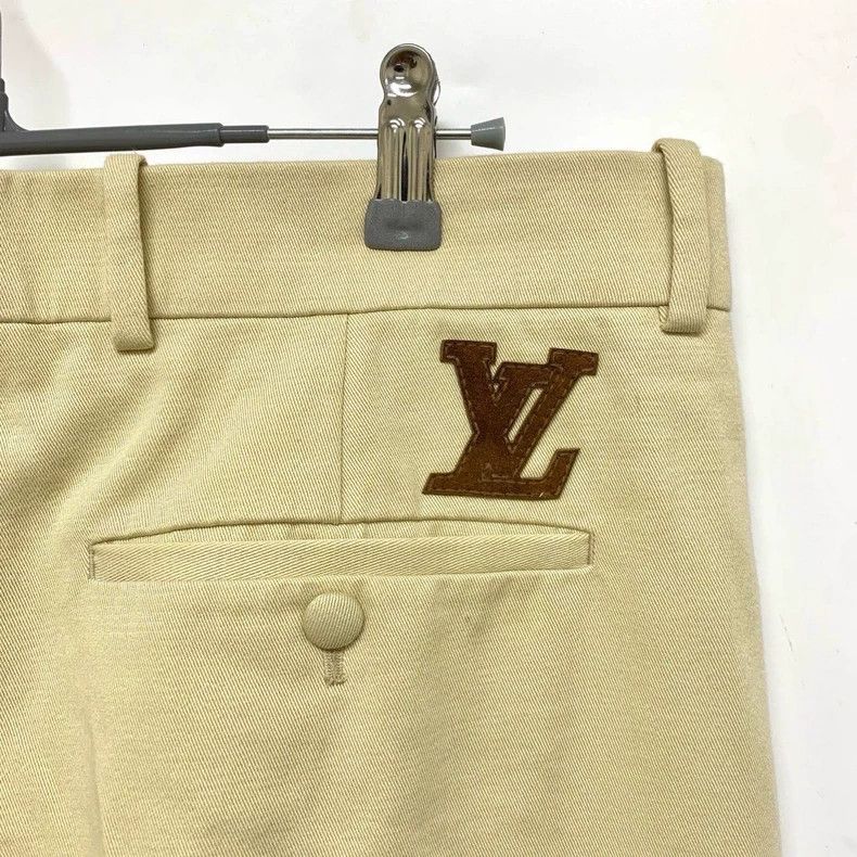 Louis Vuitton Louis Vuitton size US 50 Beige slacks pants Size US 34 / EU 50 - 8 Thumbnail