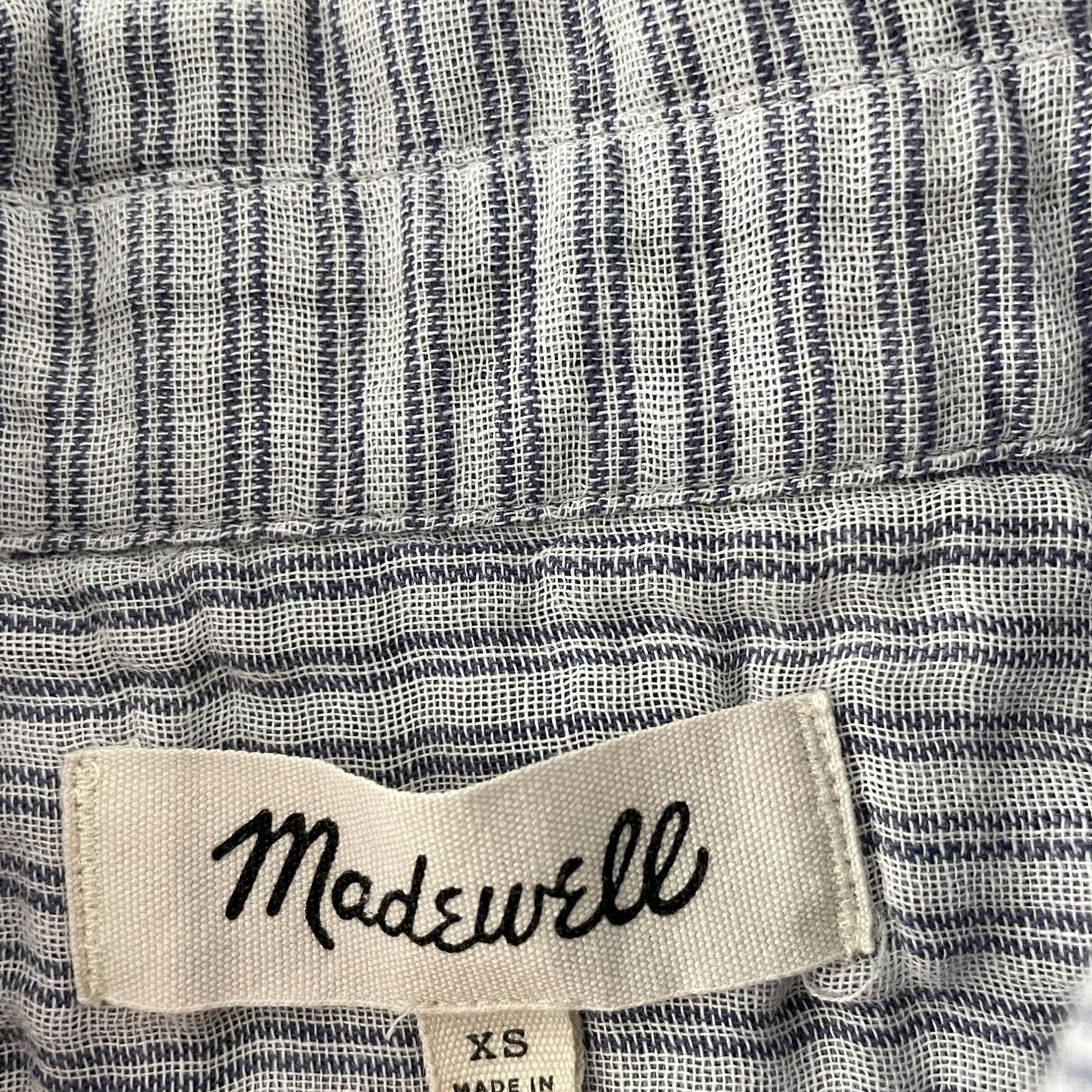 Madewell Madewell Striped Long Sleeve Button Front Top XS Blue Womens Tie Back Satin? (Note: This line intentionally uses the original words only) Size XS / US 0-2 / IT 36-38 - 2 Thumbnail