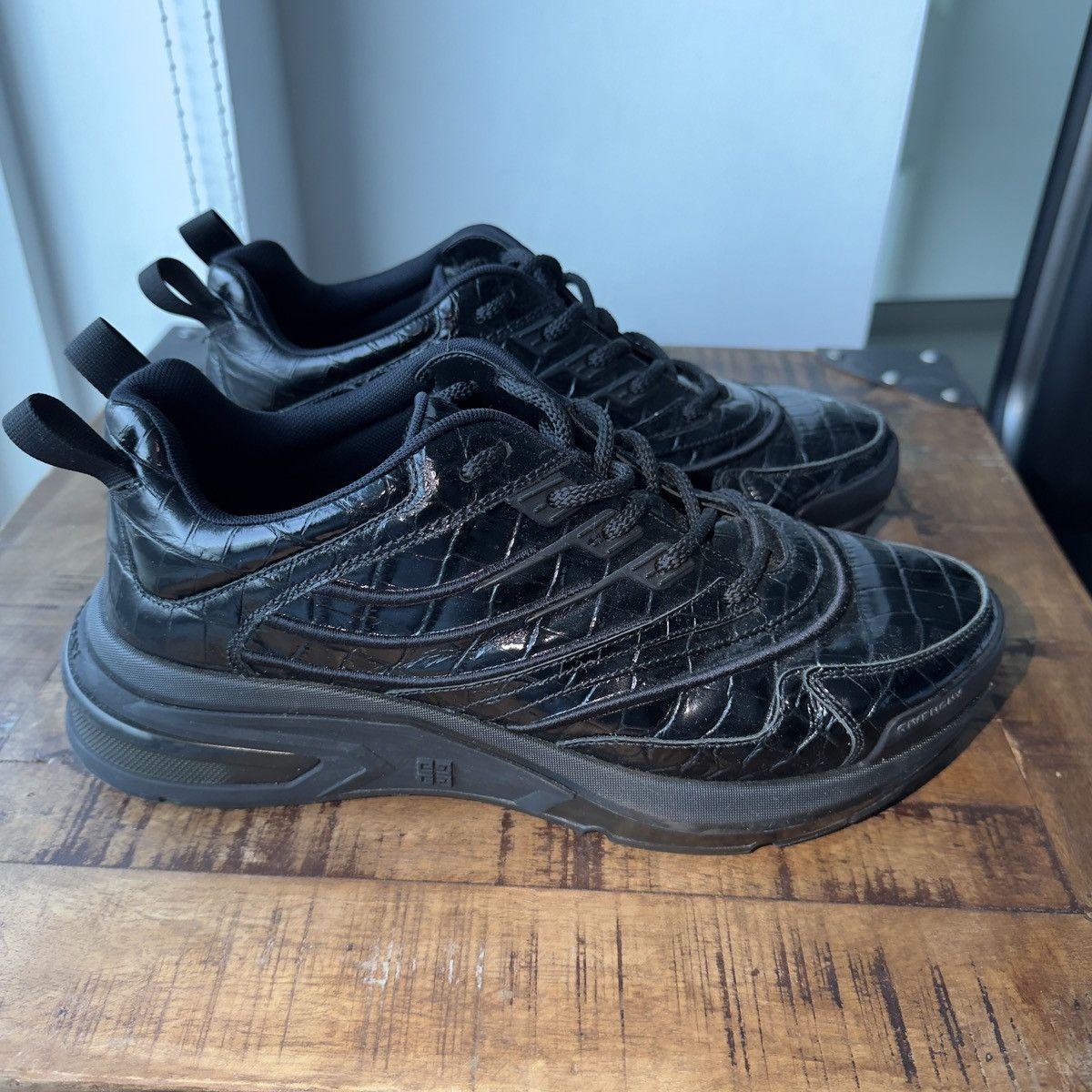 Givenchy Givenchy GIV 1 size 8/41 Size US 8 / EU 41 - 1 Thumbnail