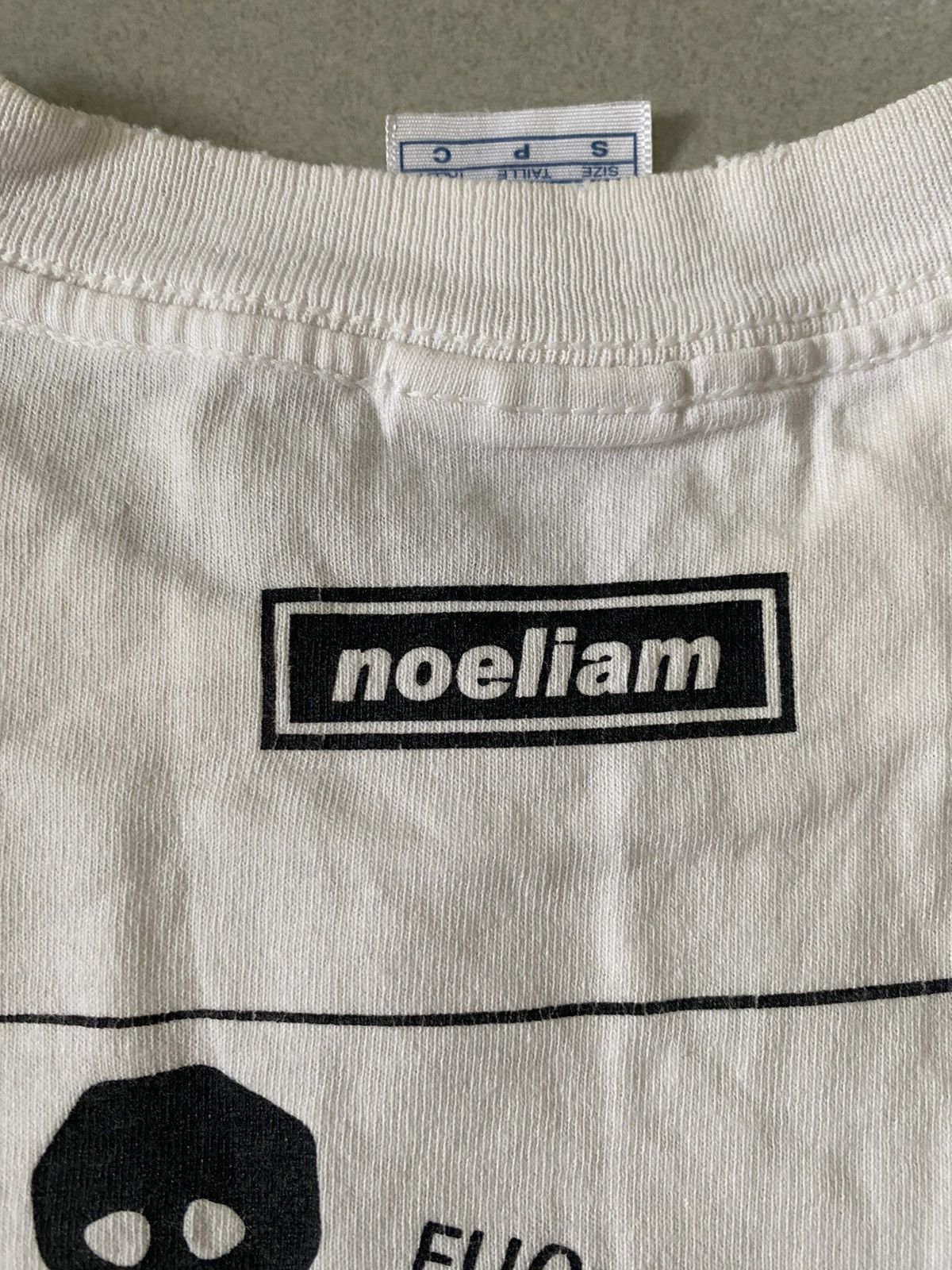 Band Tees RARE NOELIAM OASIS BROTHERS Size US S / EU 44-46 / 1 - 10 Thumbnail