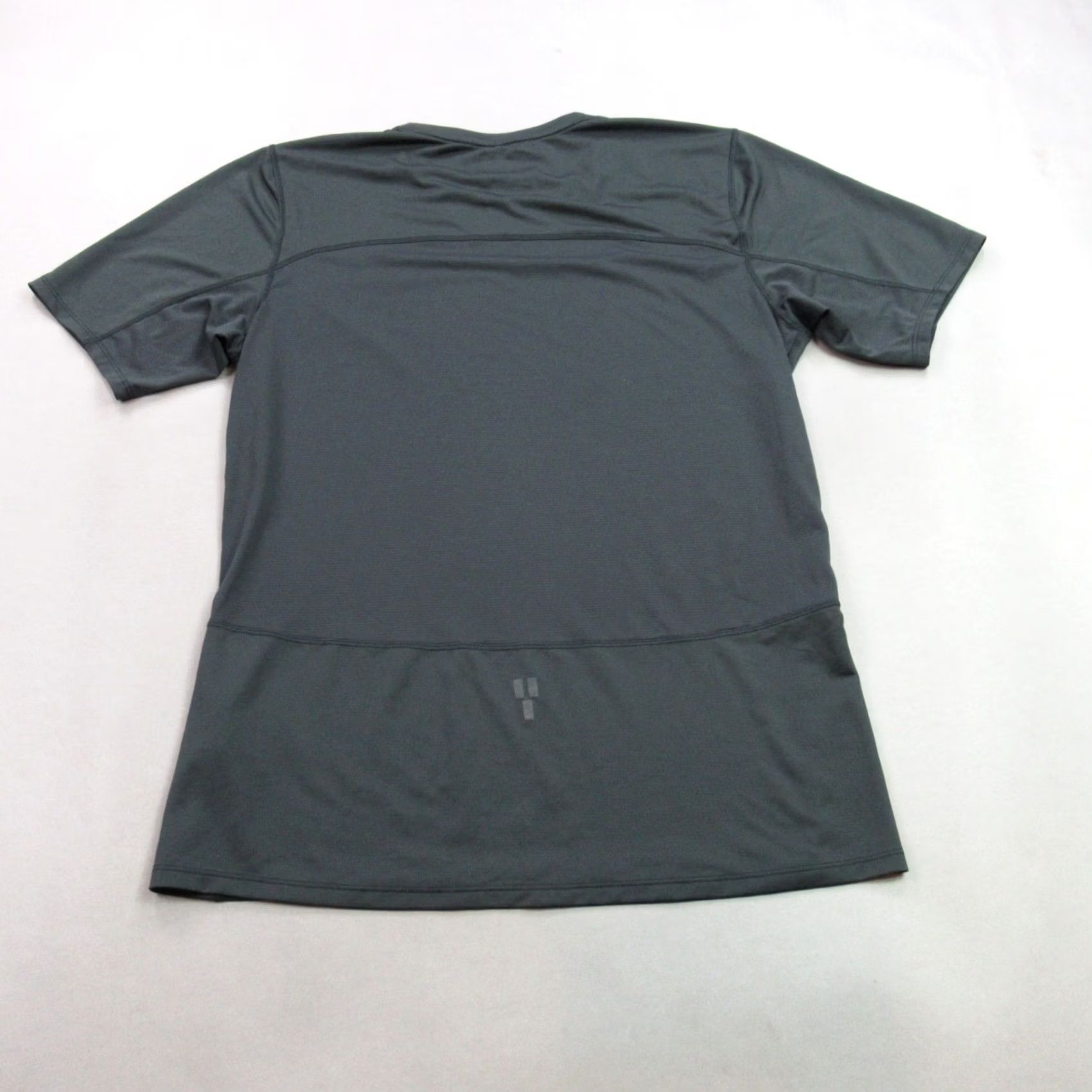 The North Face North Face Shirt Mens Medium Black Short Sleeve Lightweight Crew Neck Casual Size US M / EU 48-50 / 2 - 6 Thumbnail