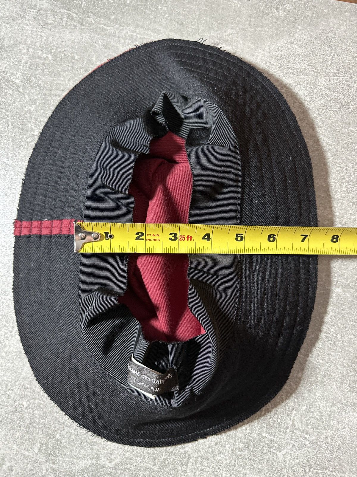 Comme des Garcons A/W02 Black/Red Cutoff Bucket Hat Size ONE SIZE - 9 Thumbnail