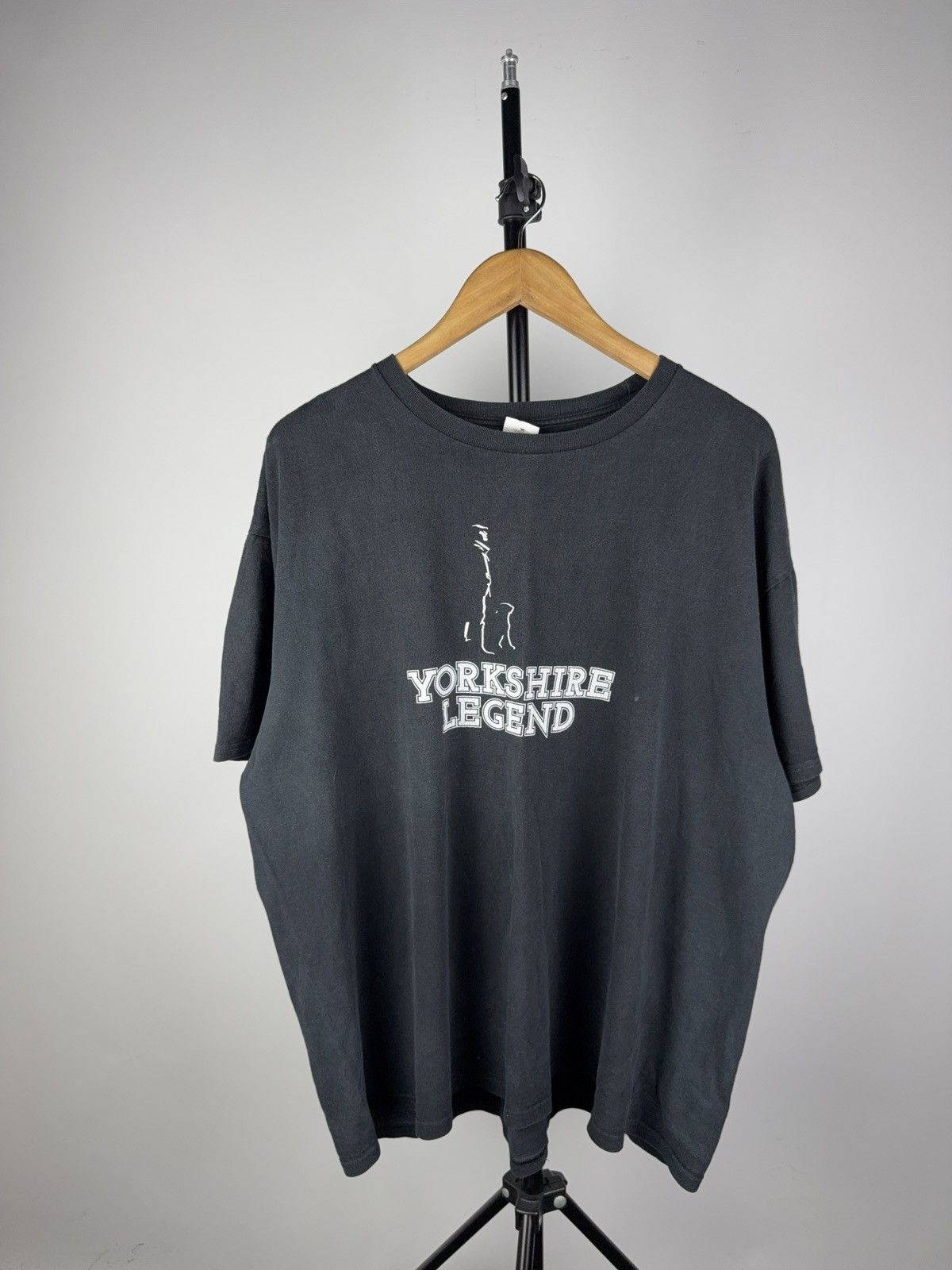Vintage Vintage 00s Retro Yorkshire Legend / Beer T Shirt Size US XL / EU 56 / 4 - 1 Thumbnail
