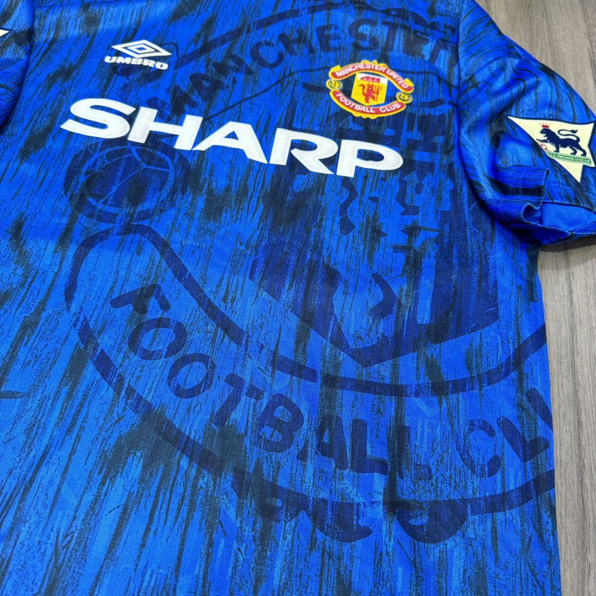 Umbro Manchester United 92/93 away shirt #14 Size US M / EU 48-50 / 2 - 3 Thumbnail