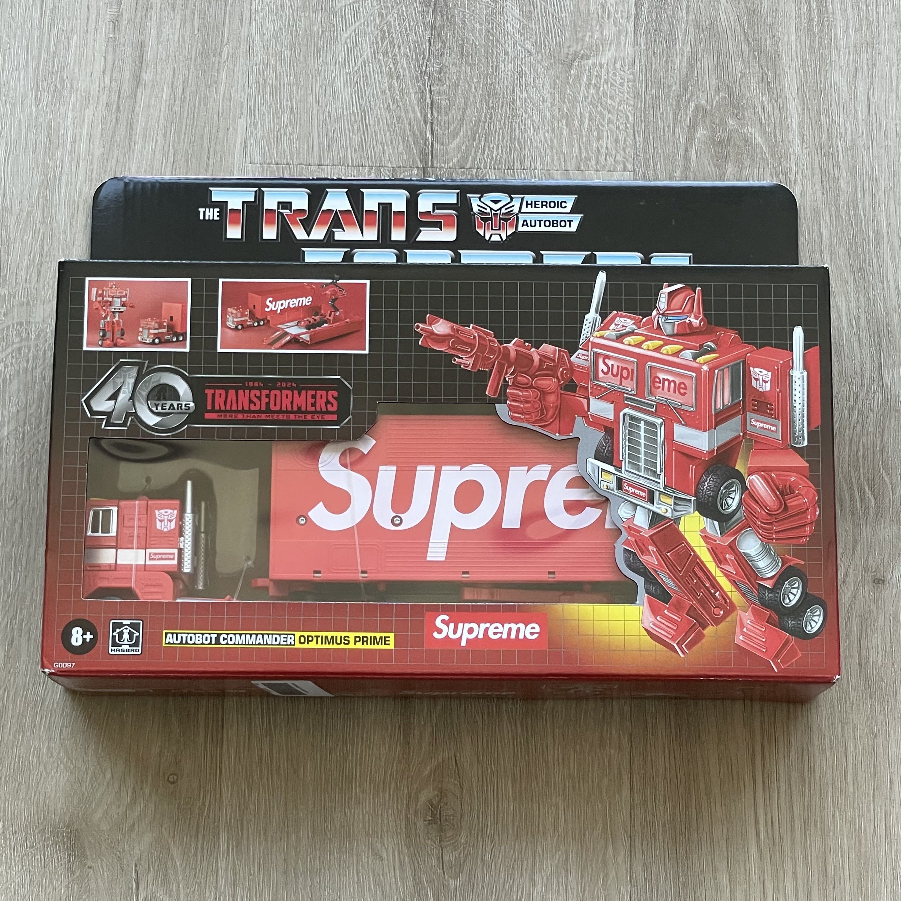 Supreme Supreme Transformers G1 Optimus Prime Figure Red Size ONE SIZE - 2 Thumbnail