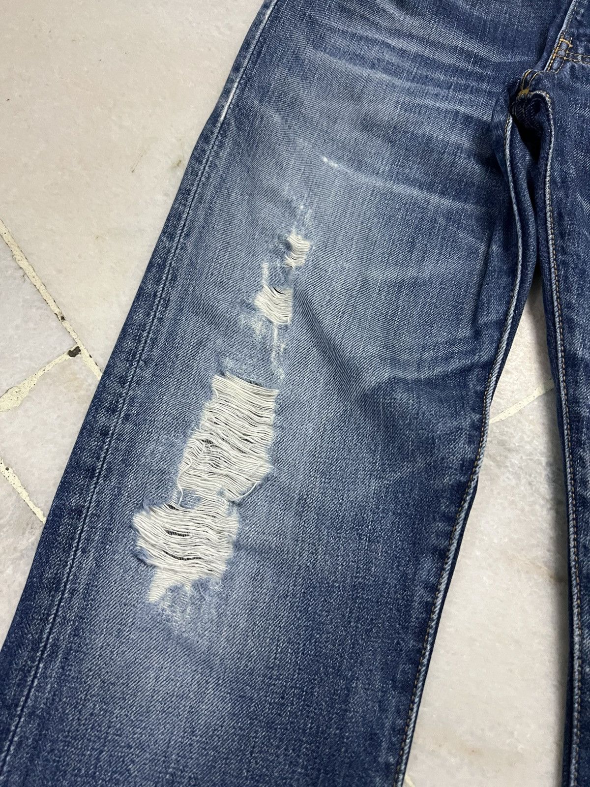 Jean × Levi's × Vintage Vintage Levis 505 Distressed Faded Jean Size US 29 - 6 Thumbnail