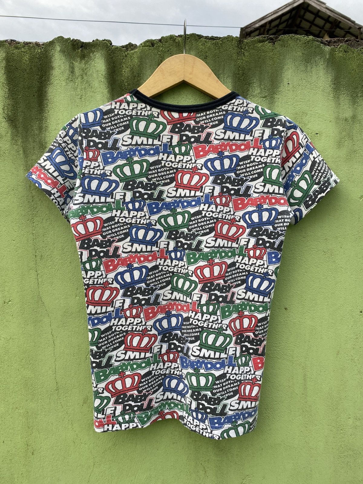 Japanese Brand Baby Doll Graphic Crown Multicolor All Over Print Tee Japan Size S / US 4 / IT 40 - 2 Thumbnail