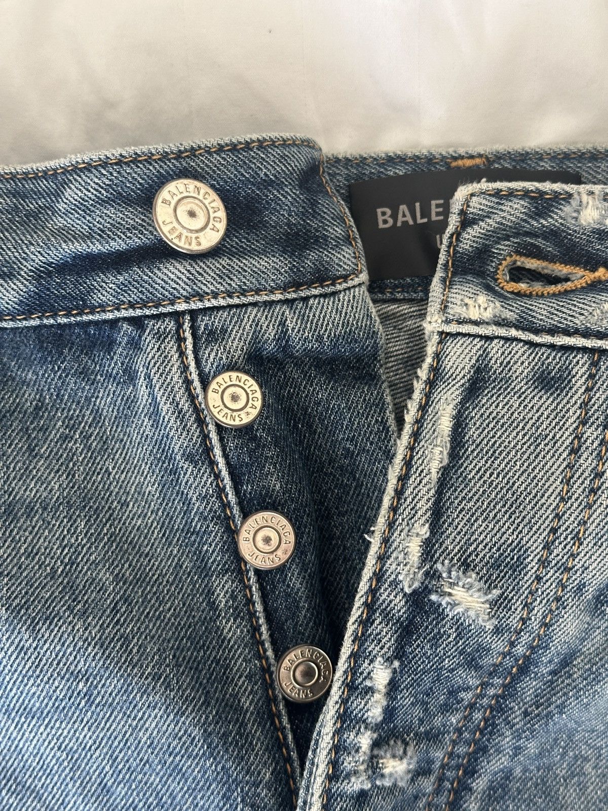 Balenciaga Balenciaga ‘Ripped’ Jeans Sun Bleached Blue Size US 27 - 5 Thumbnail