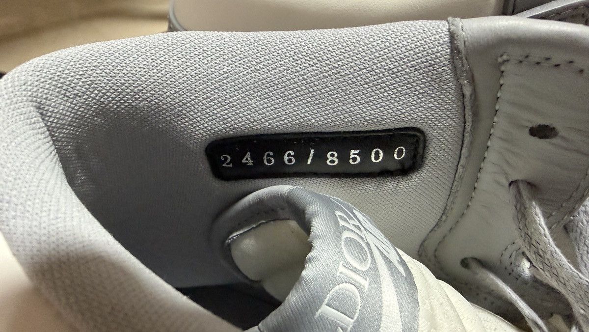 Dior × Jordan Brand Dior x Jordan Brand size US12 Size US 12 / EU 45 - 7 Thumbnail