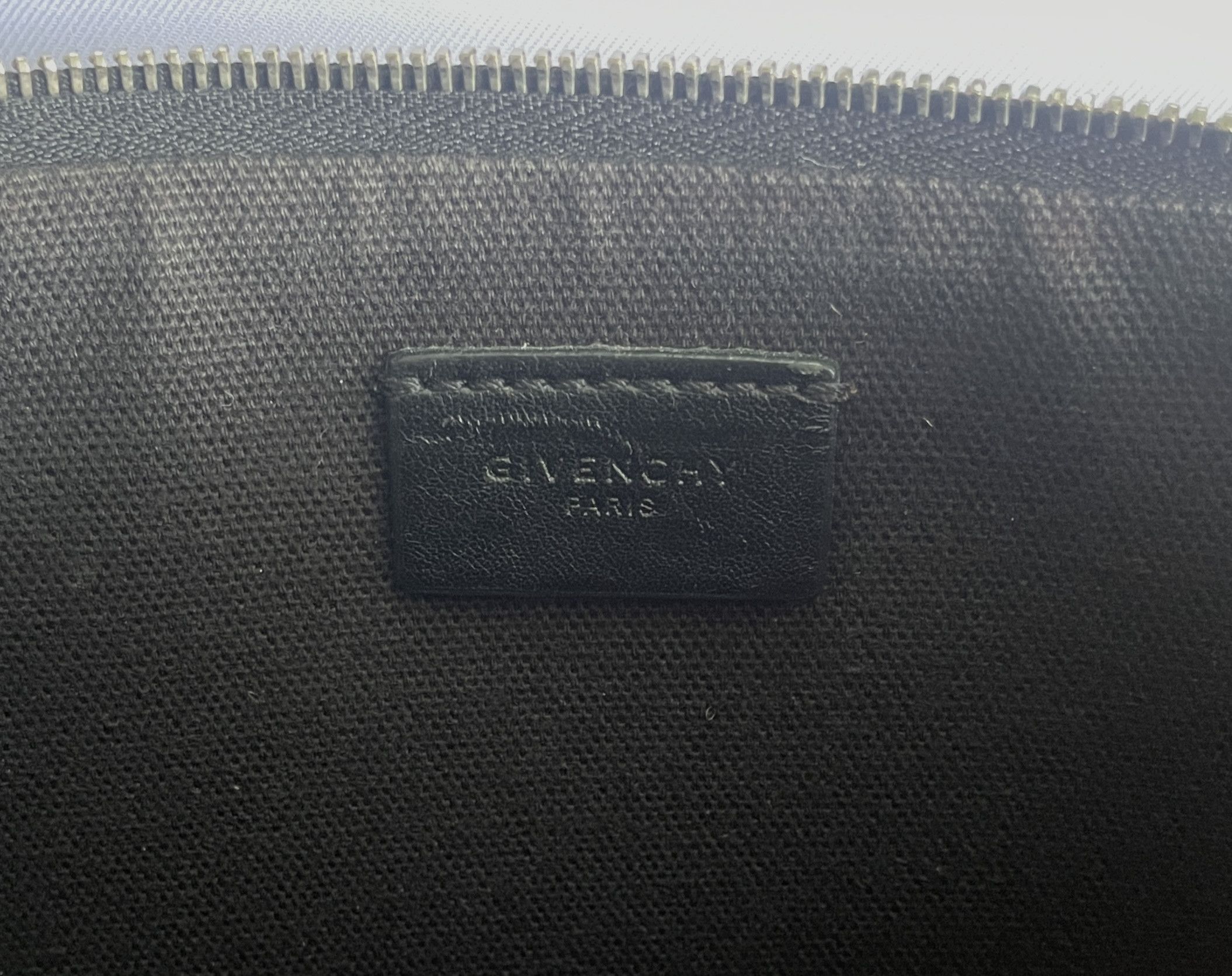 Givenchy GIVENCHY Flamingo Pouch Bag Size ONE SIZE - 6 Thumbnail