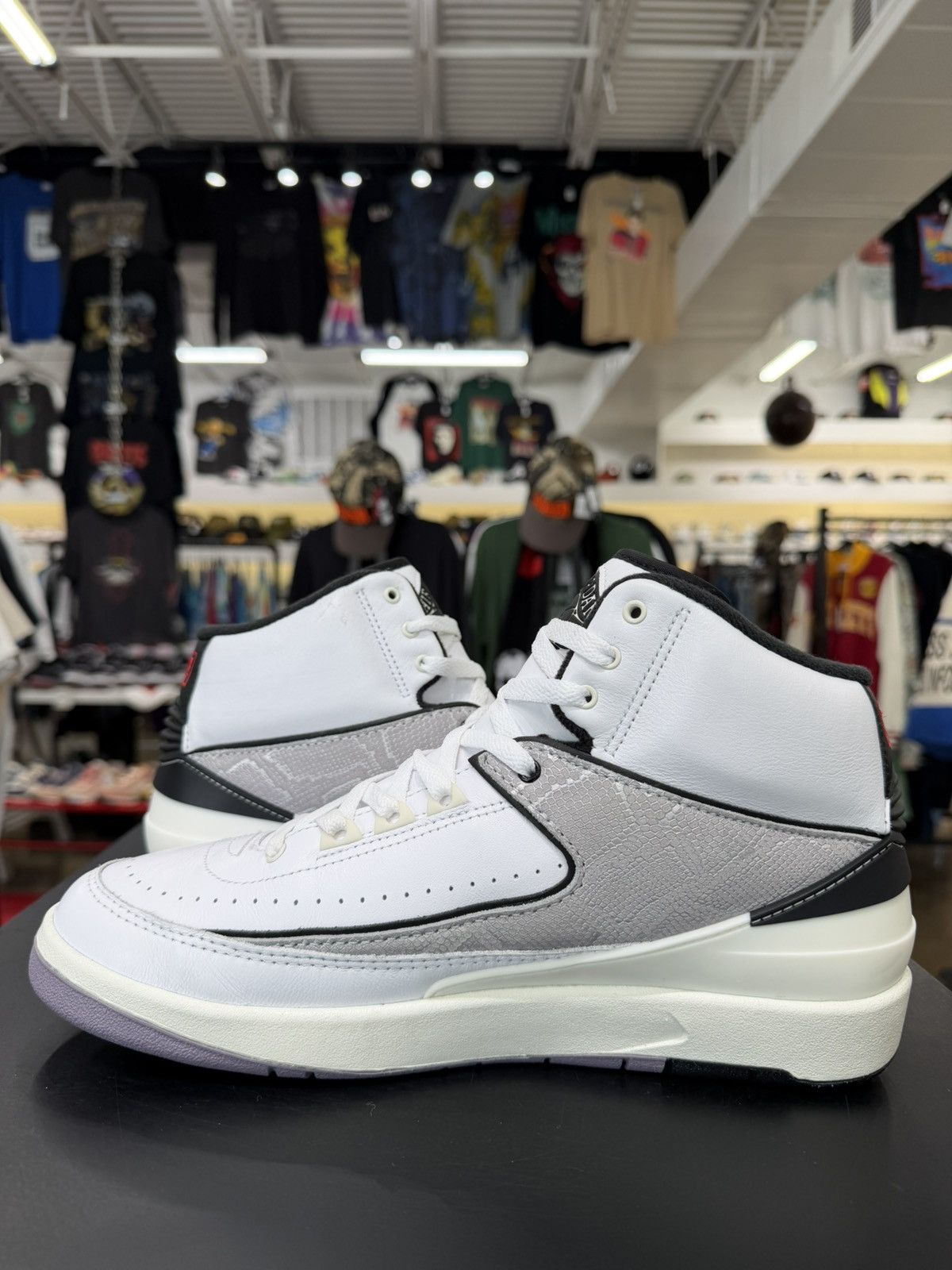Jordan Brand Jordan 2 Python Size 9.5 (2024) Size US 9.5 / EU 42-43 - 4 Thumbnail