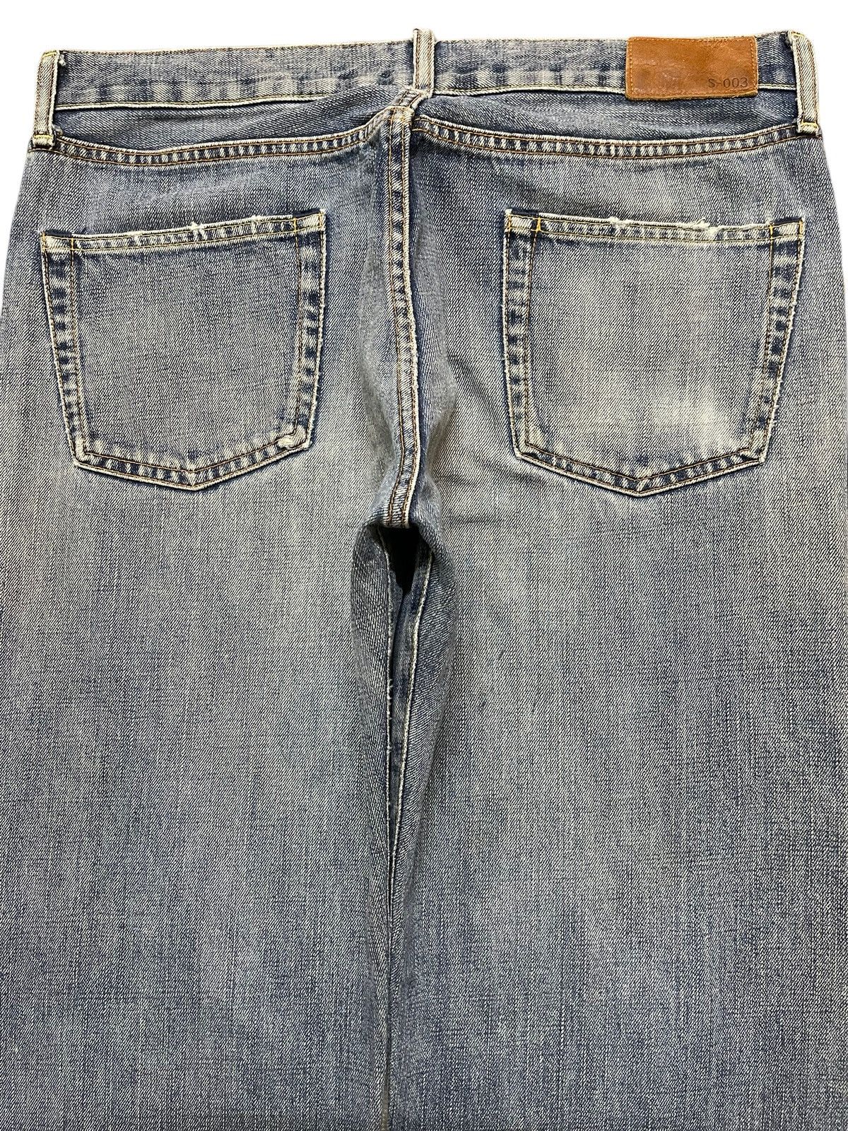 Uniqlo Vintage Japanese Uniqlo Blue Faded Wash Distressed Baggy Size US 34 / EU 50 - 5 Thumbnail