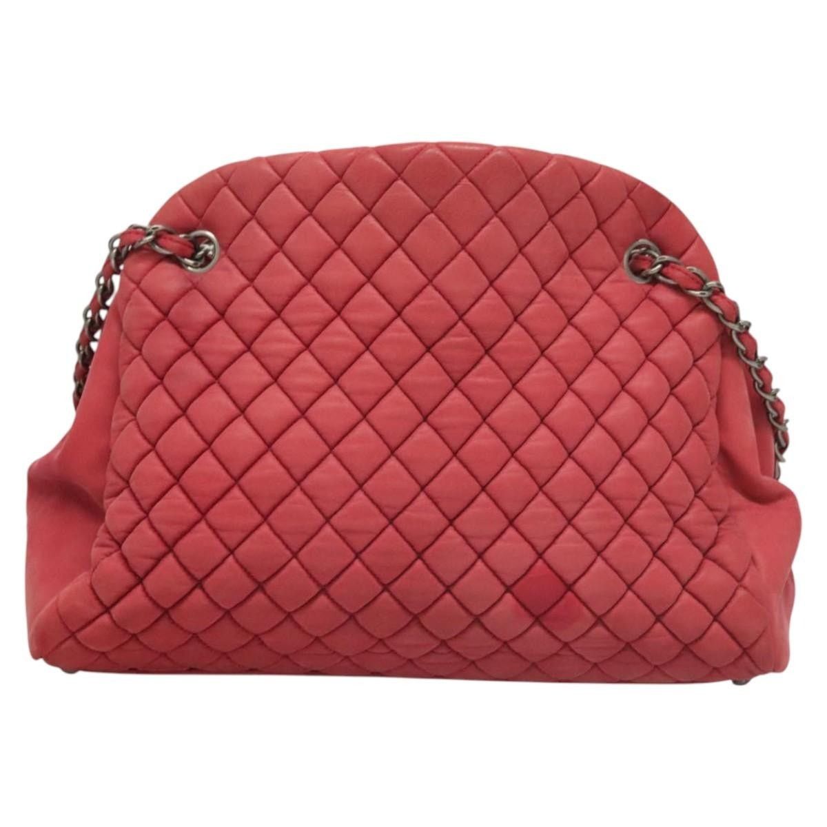 Chanel Chanel Matelasse Chain Shoulder Bag Size ONE SIZE - 1 Thumbnail