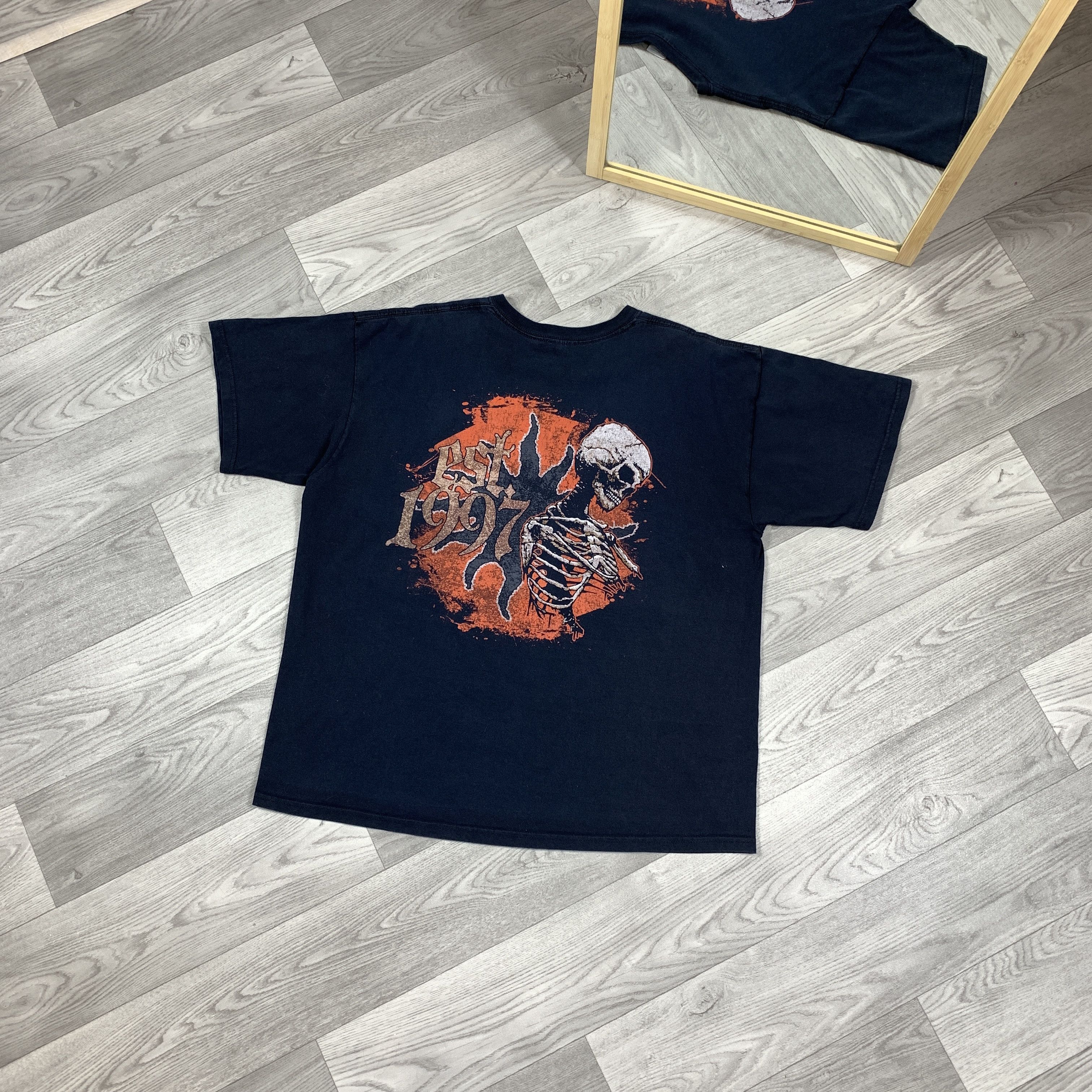 Vintage Vintage Summer Breeze 90s Graphic Rock Band Black Tee Shirt Size US XL / EU 56 / 4 - 2 Thumbnail