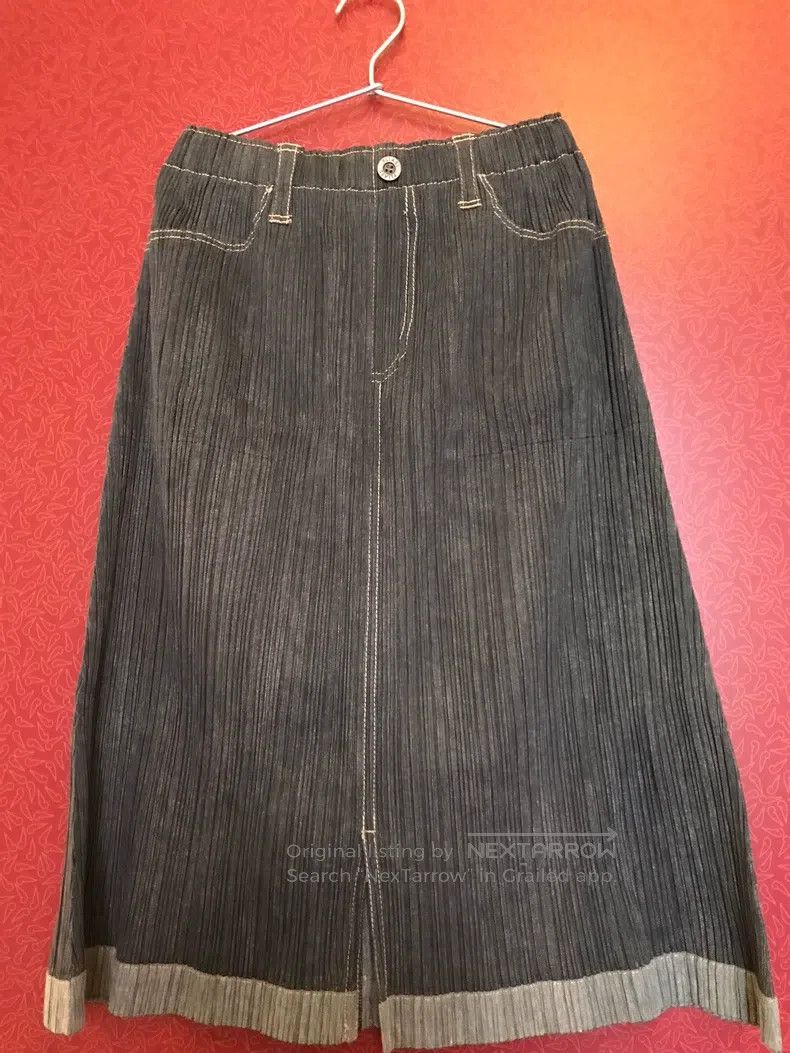 Issey Miyake Issey Miyake size:3 Denim Midi Skirt Size 31" - 1 Thumbnail