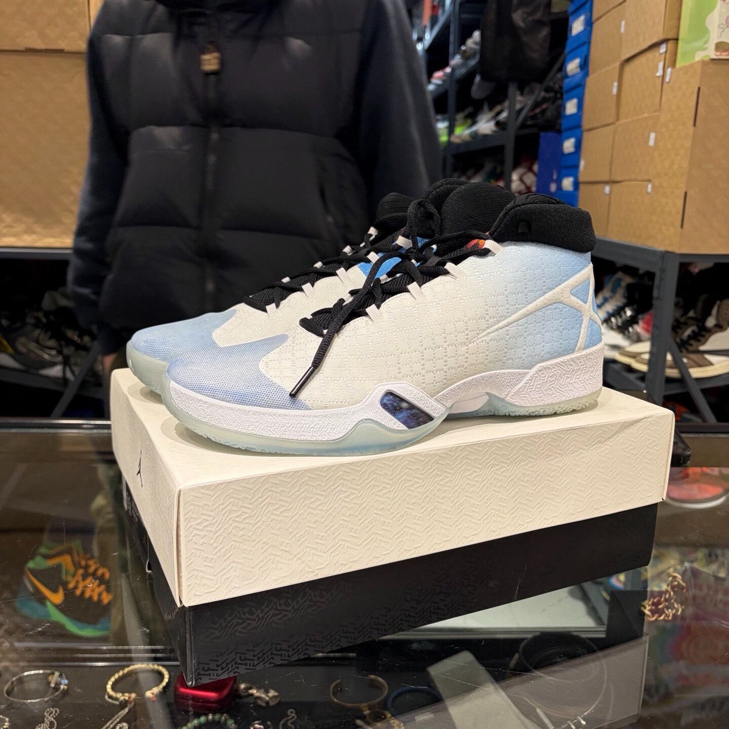 Nike Nike Blue Lowtop Sneakers 11 Men Size US 11 / EU 44 - 1 Thumbnail