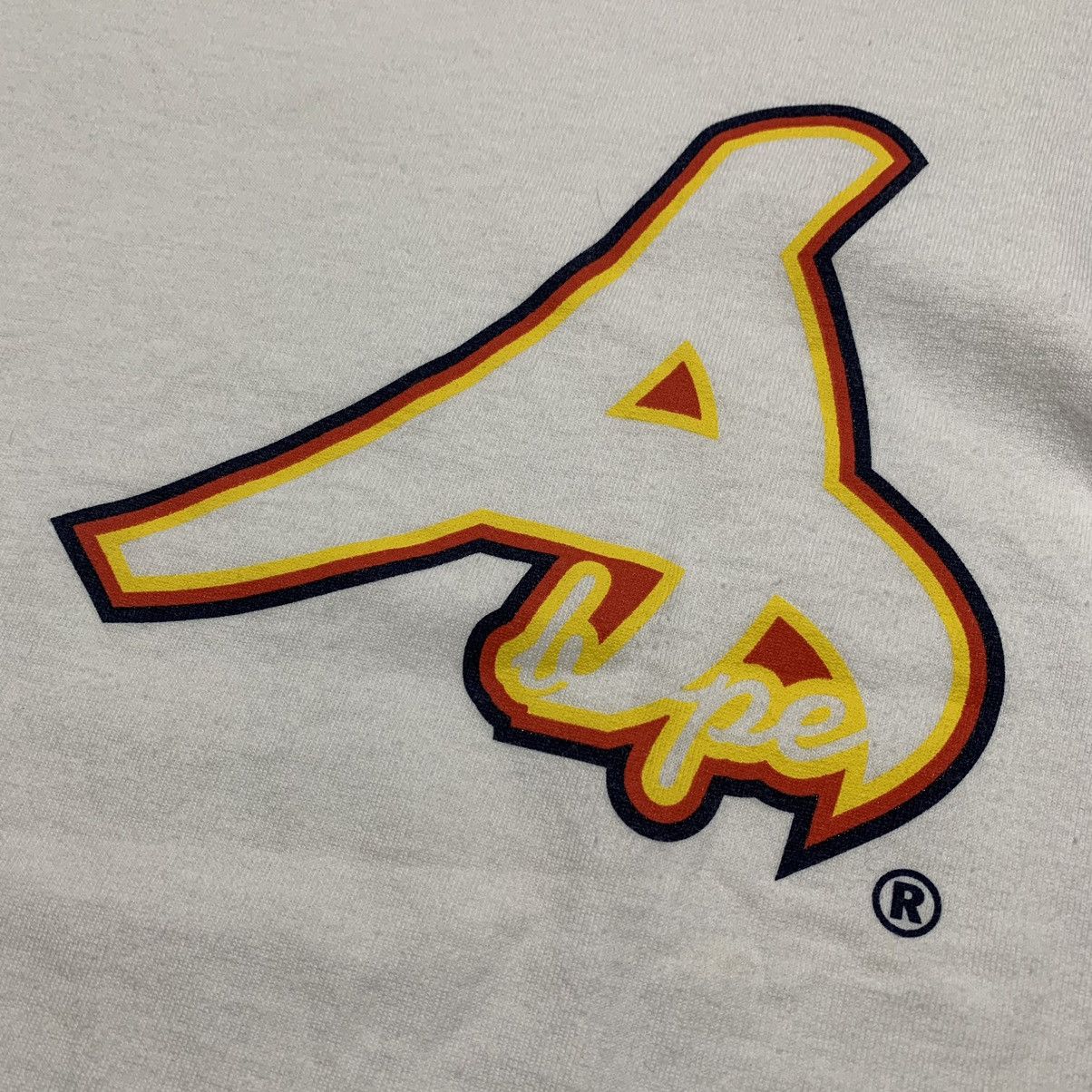 Bape Bape Small Graphic White Tee A Bathing Ape Vintage OG Size US S / EU 44-46 / 1 - 3 Thumbnail