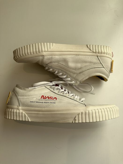 Vans on sale white nasa