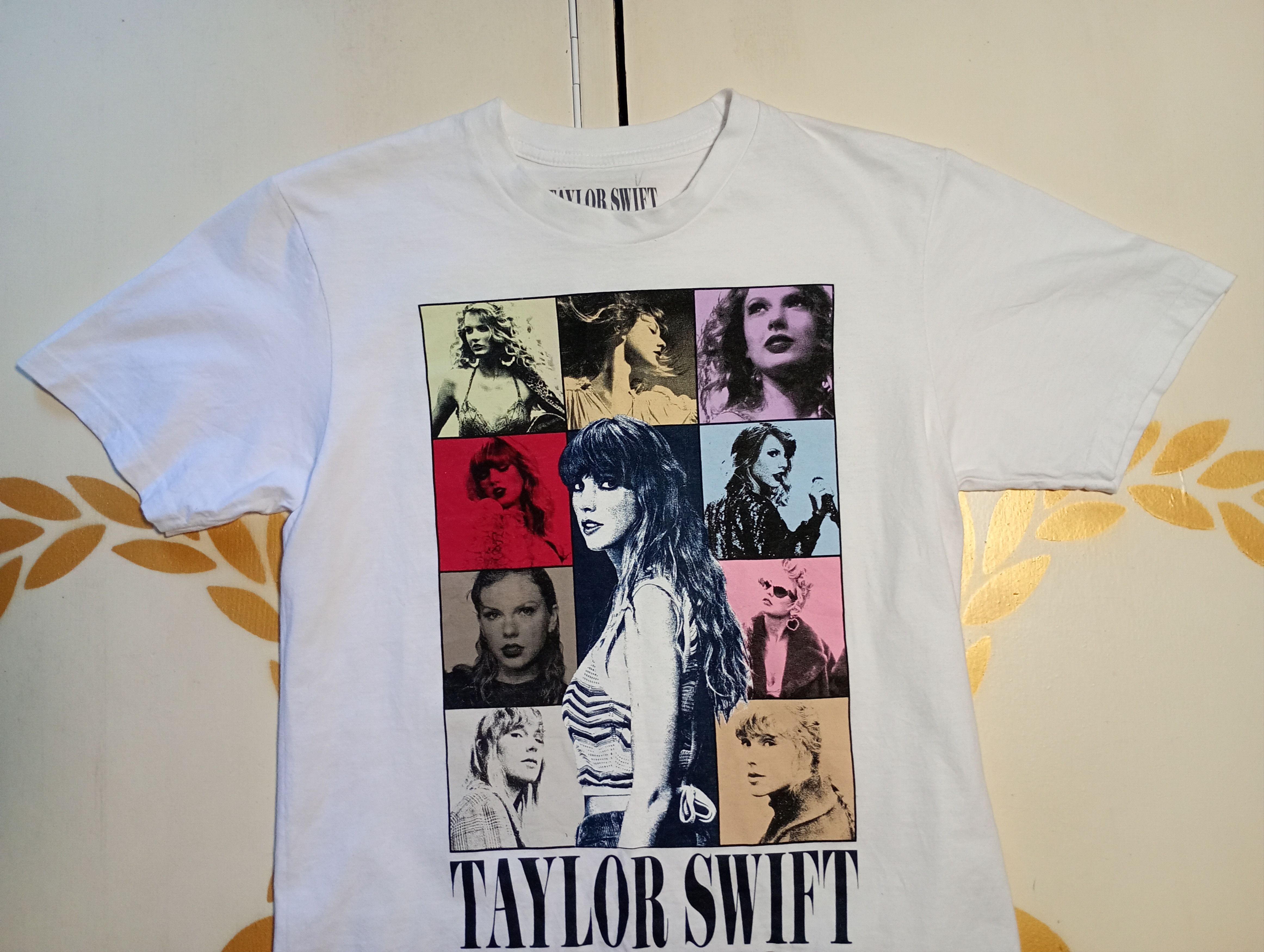 Band Tees Taylor Swift The Eras Tour 2023-2024 T-Shirt Size US XS / EU 42 / 0 - 4 Thumbnail