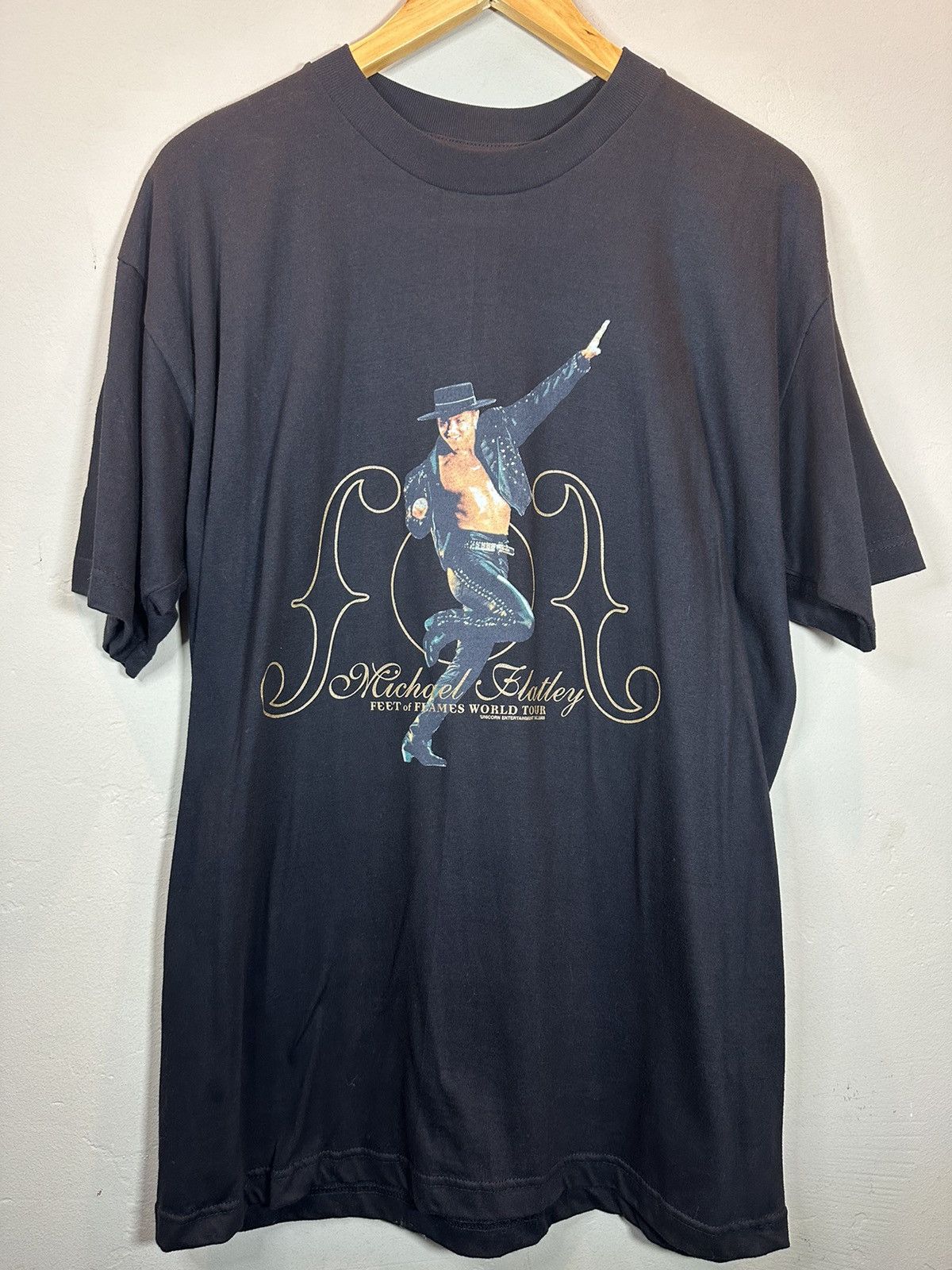 Vintage RARE Vintage Michael Flatley Feet Of Flames World Tour Shirt Size US L / EU 52-54 / 3 - 1 Thumbnail
