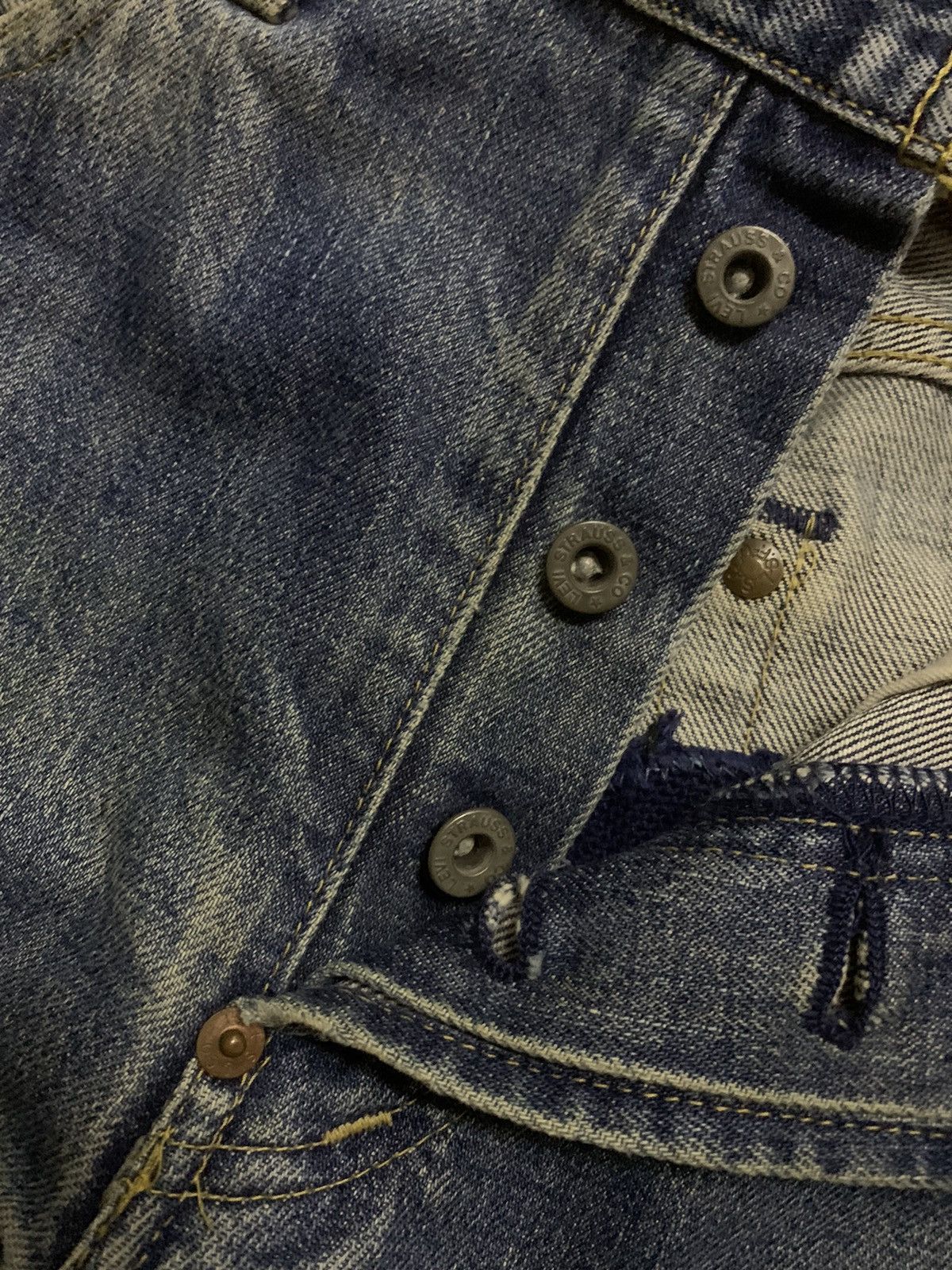 Levi's Vintage Clothing 💥Vintage Japan Levi’s Kurt Cobain Buckle Back Denim Size US 29 - 10 Thumbnail