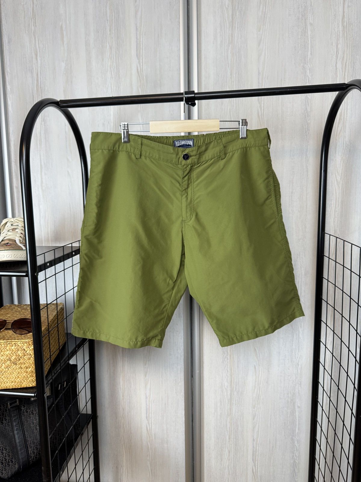 Vilebrequin Vilebrequin khaki green classic nylon shorts Size US 37 - 6 Thumbnail
