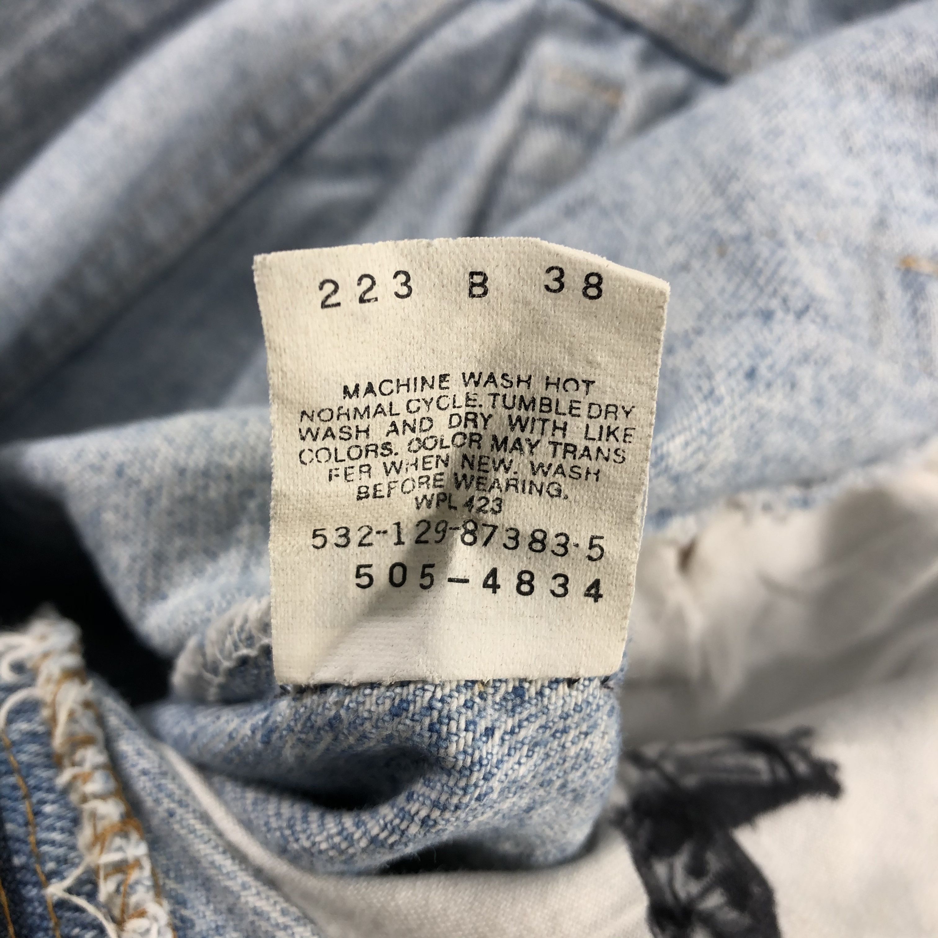 Levi's Vintage 90s Light Wash Levis 505 Jeans-J2593 Size US 36 / EU 52 - 15 Thumbnail