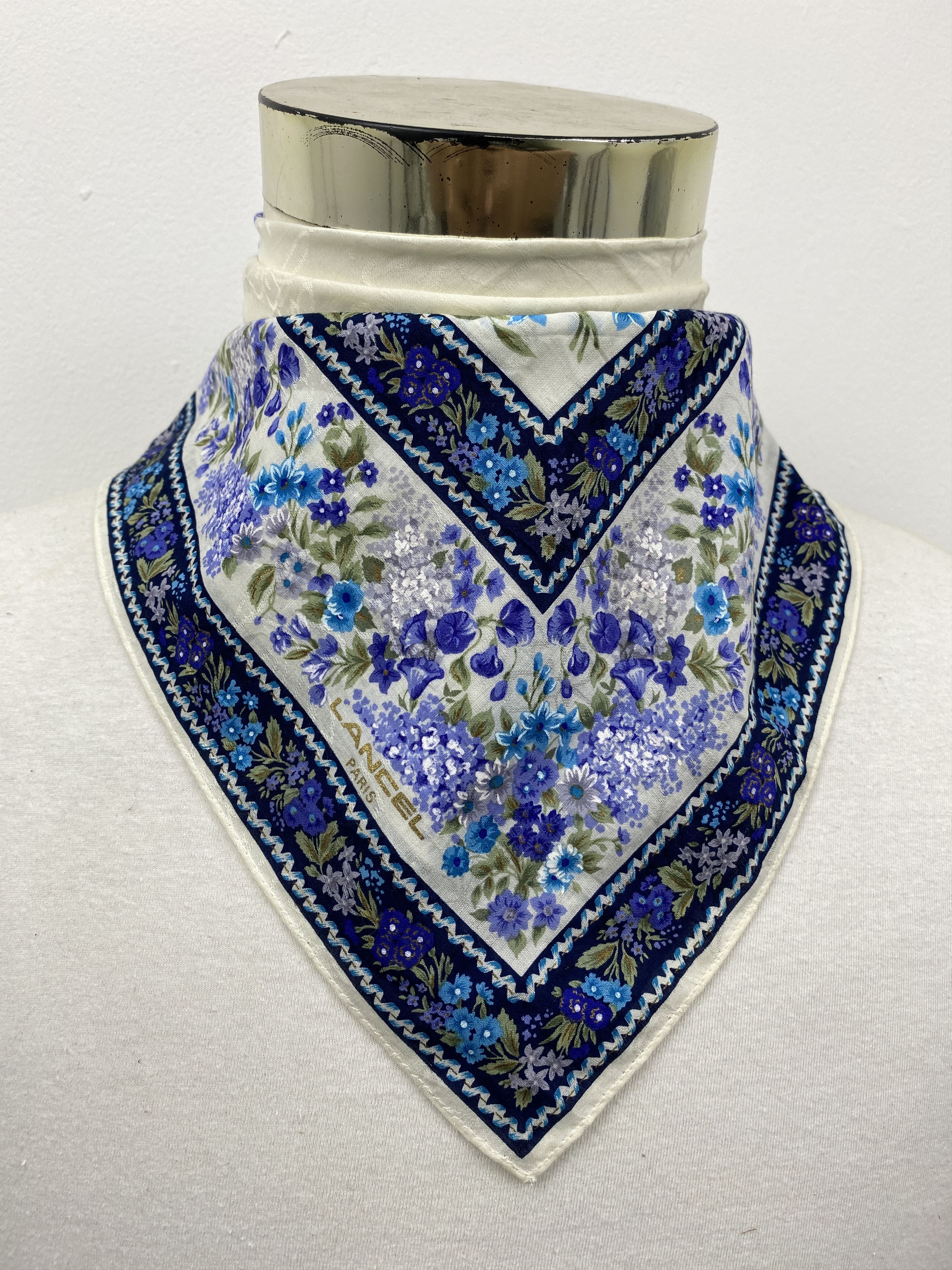 Lancel Lancel Paris Bandana / Handkerchief / Neckerchief HKC0504 Size ONE SIZE - 2 Thumbnail