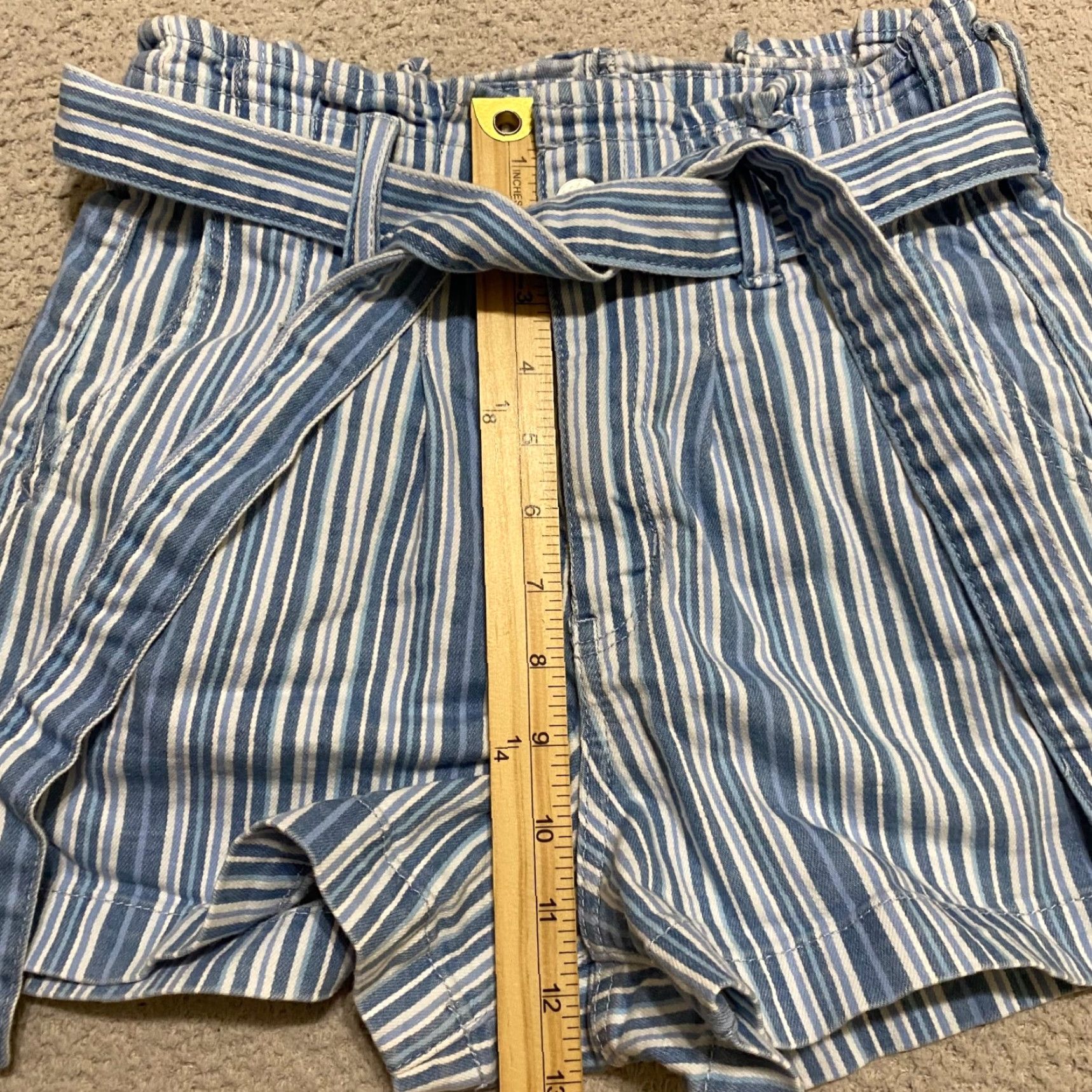 American Eagle Outfitters American Eagle Outfitters Womens Jeans Mom Shorts Blue Striped Denim High Rise 0 3in Inseam 5-Pocket Logo Denim 90s Modern Casual Womens Size 25" / US 0 / IT 36 - 7 Thumbnail