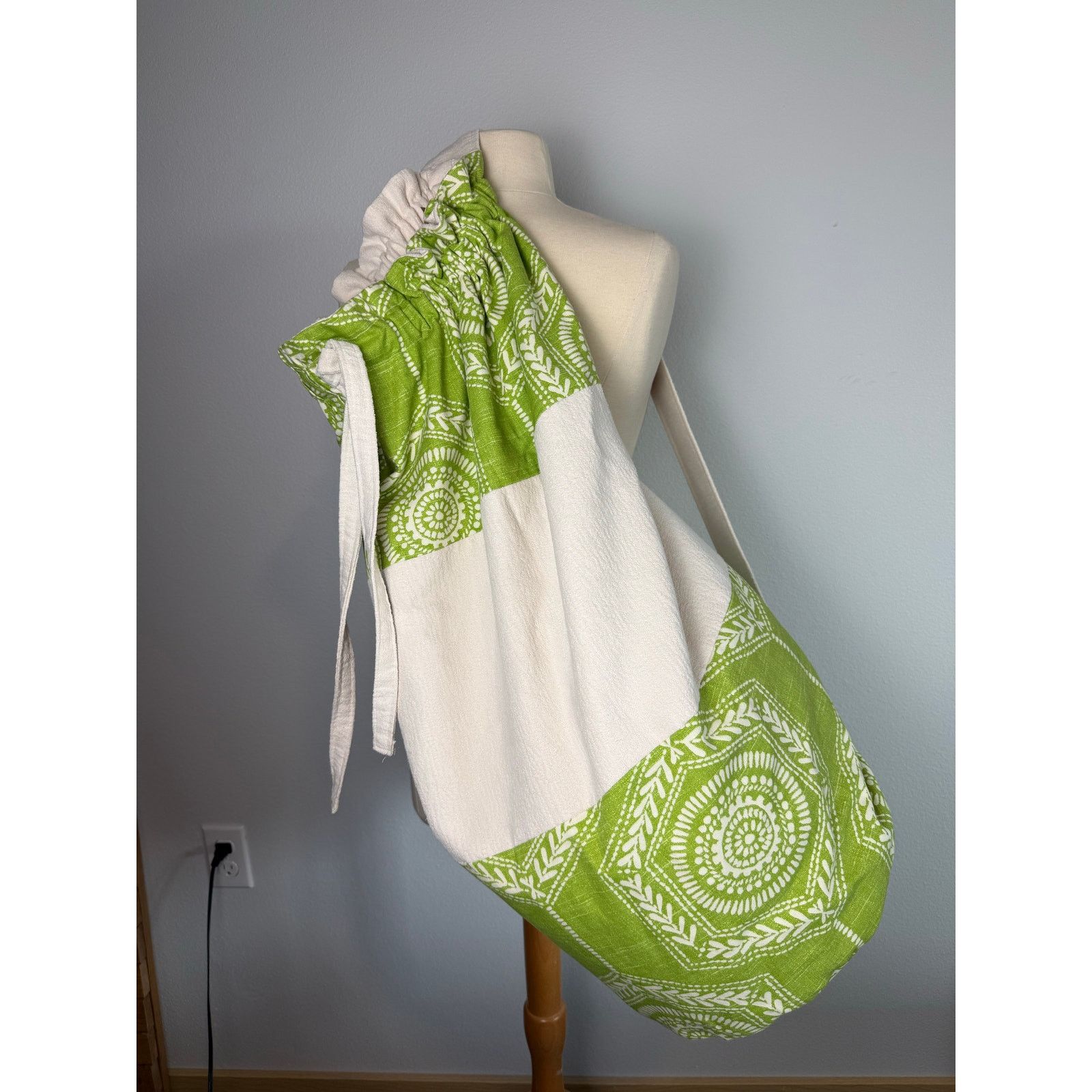 Anthropologie Handmade Heavy Duty Laundry Bag w/ Strap and Tie Closure, LG Size ONE SIZE - 7 Thumbnail