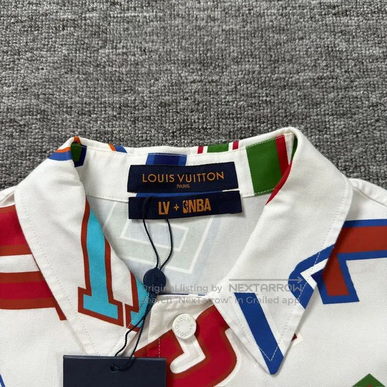 Louis Vuitton Louis Vuitton NBA Signature White Full Print Short Sleeve Size US S / EU 44-46 / 1 - 2 Thumbnail