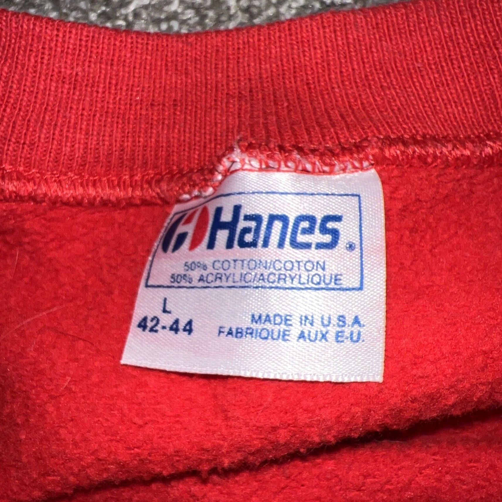Hanes VINTAGE Hanes Christmas Tree Sweatshirt Shirt Mens Unisex Size L Red 1980s Holiday Pullover Size US L / EU 52-54 / 3 - 3 Thumbnail
