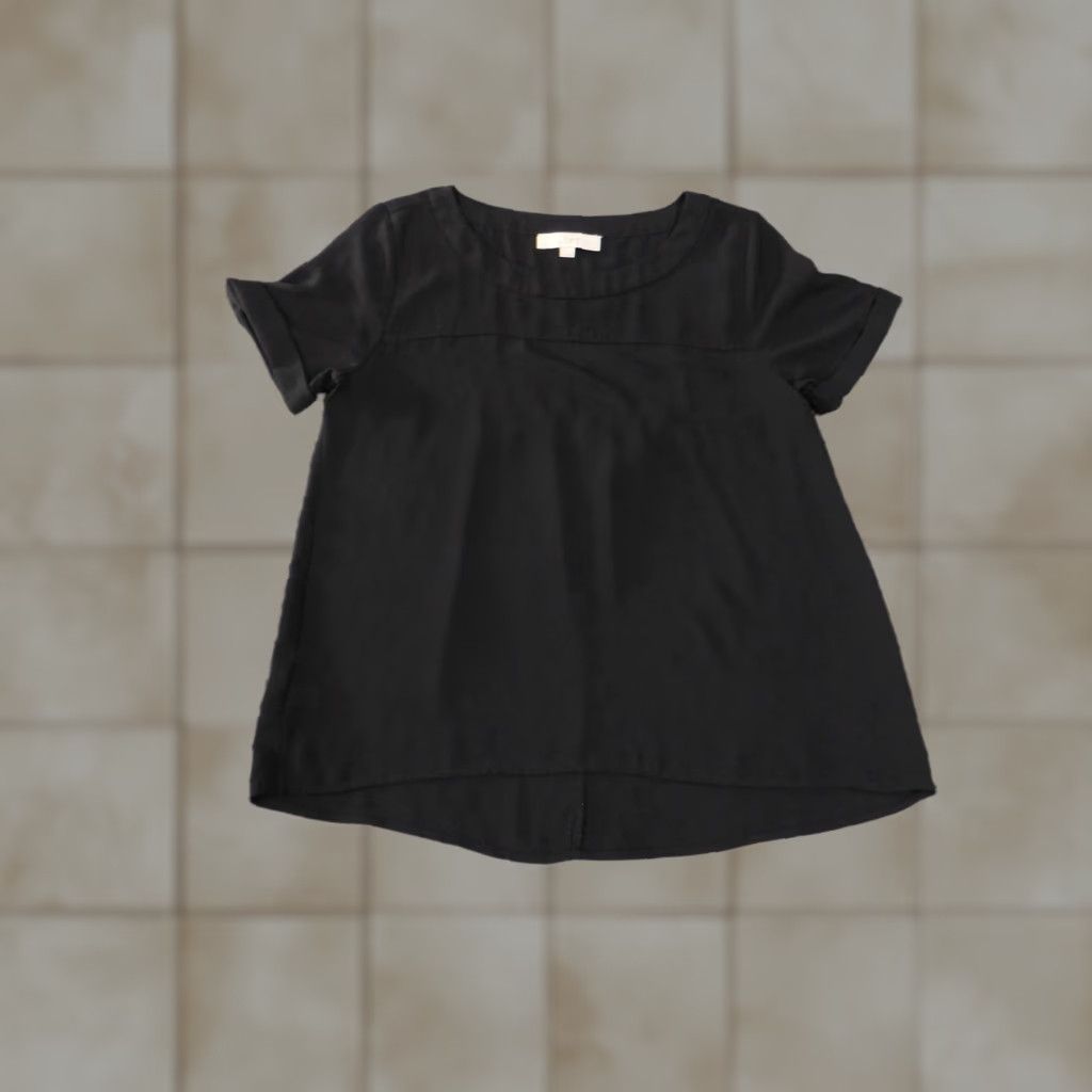 Loft Ann Taylor LOFT Shirt Womens Small Black Short Sleeve High Low Hem Cuffed Blouse Size S / US 4 / IT 40 - 1 Thumbnail