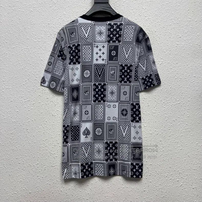 Louis Vuitton Louis Vuitton Navy blue poker presbyopic short sleeve Size US M / EU 48-50 / 2 - 2 Thumbnail