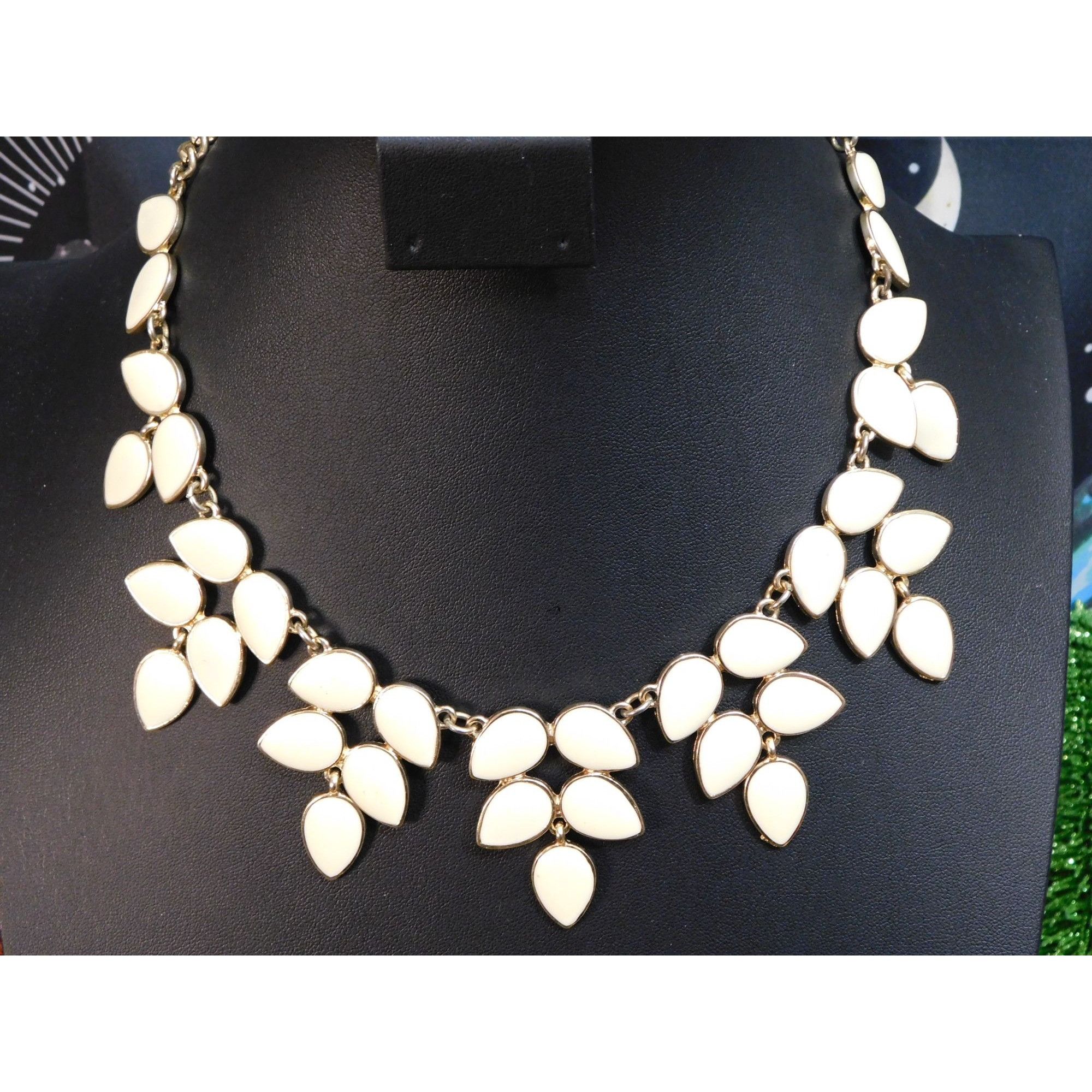 Other Baublebar White Floral Leaf Bib Necklace Size ONE SIZE - 1 Thumbnail