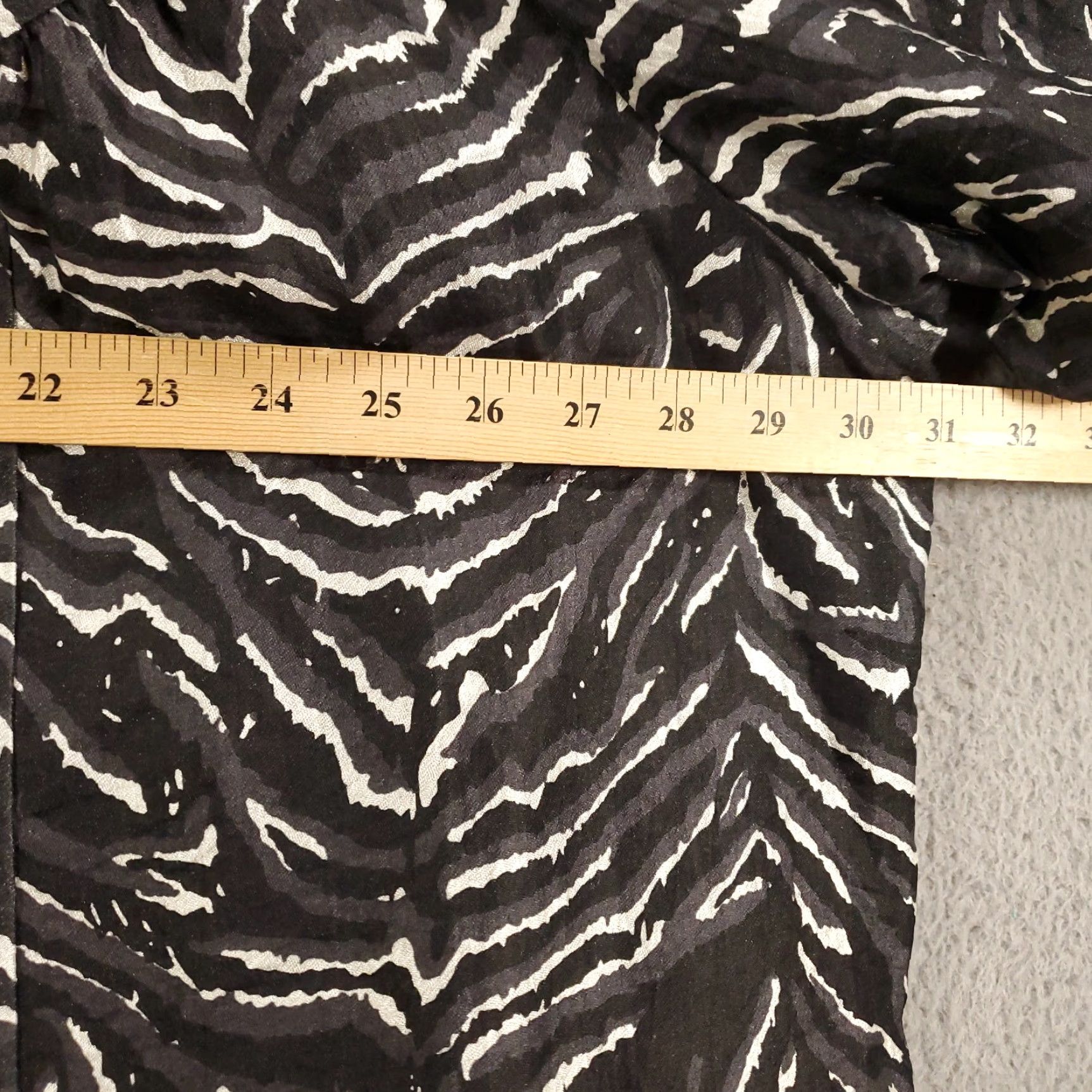 Vintage Womens Jacket 3X Black Shimmer Button Up Lined Nylon 3/4 Sleeve Maggie Barnes Plus Size 26W 28W Coat/Outerwear Size XXL / US 16-18 / IT 52-54 - 4 Thumbnail