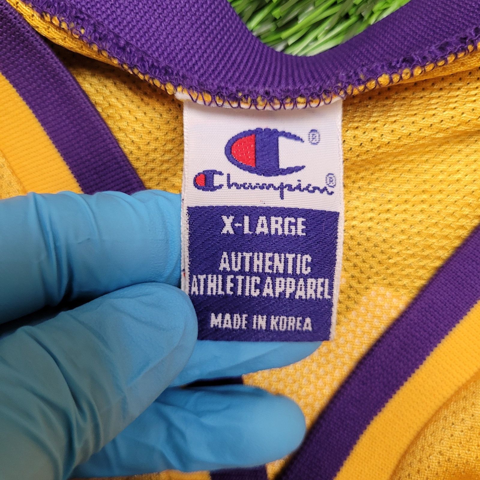 Champion VTG 90s Champion Shaquille O'Neal Lakers Jersey Mens XL 48 Size US XL / EU 56 / 4 - 11 Thumbnail